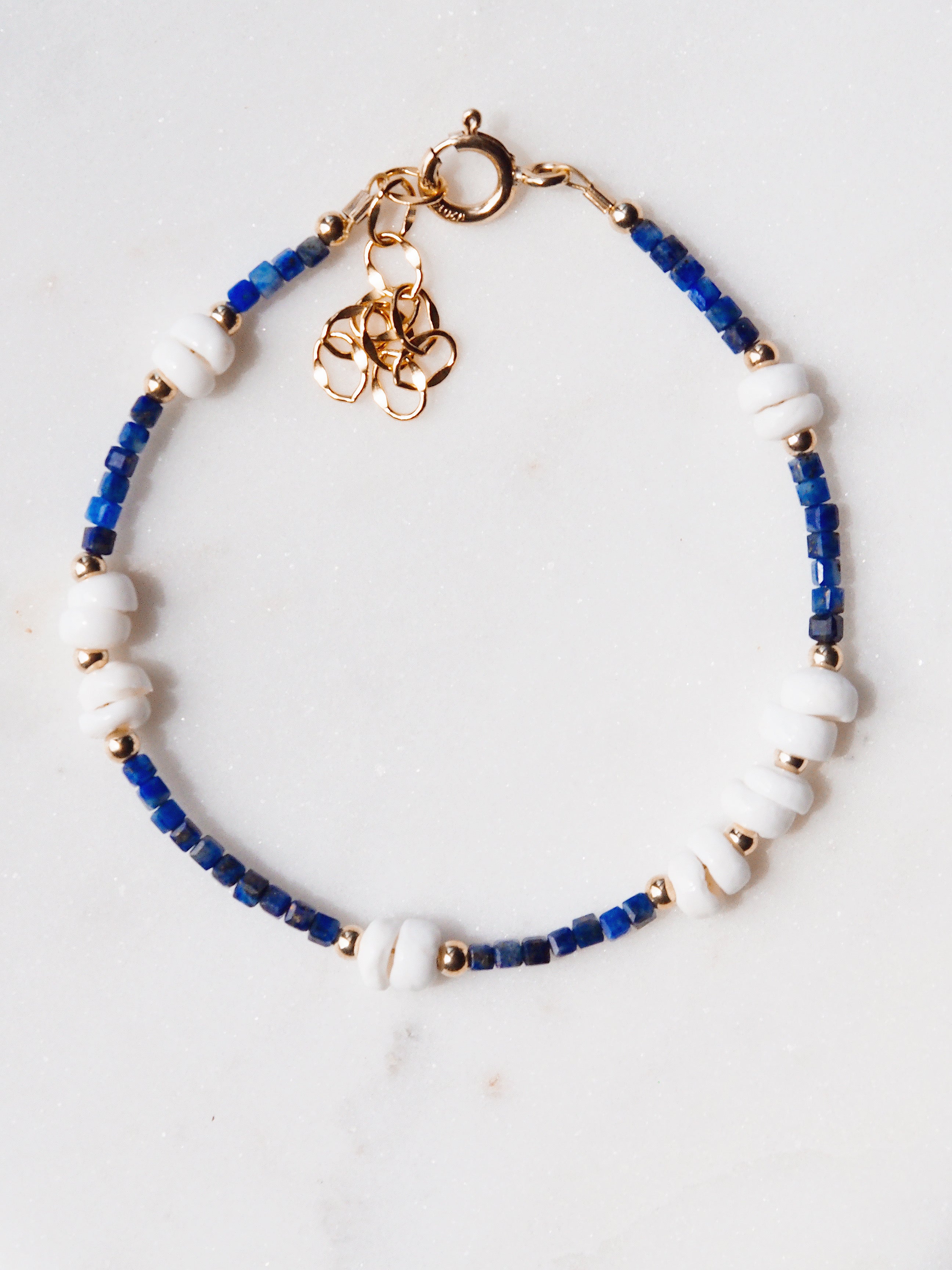 Gemstone Puka Shell Bracelet - Ke'alohi