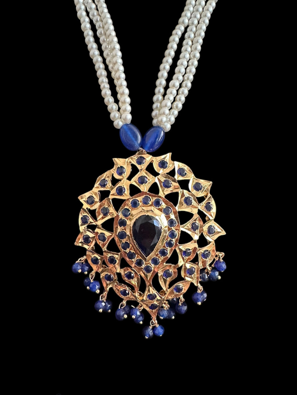 PS555 Elena pendant set with pearls and blue stones ( READY TO SHIP )