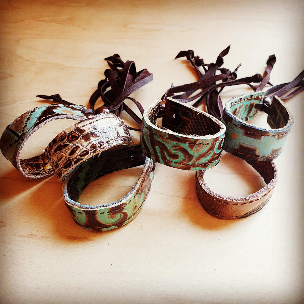 **Narrow Genuine Leather Cuff in Brown Laredo 001bo