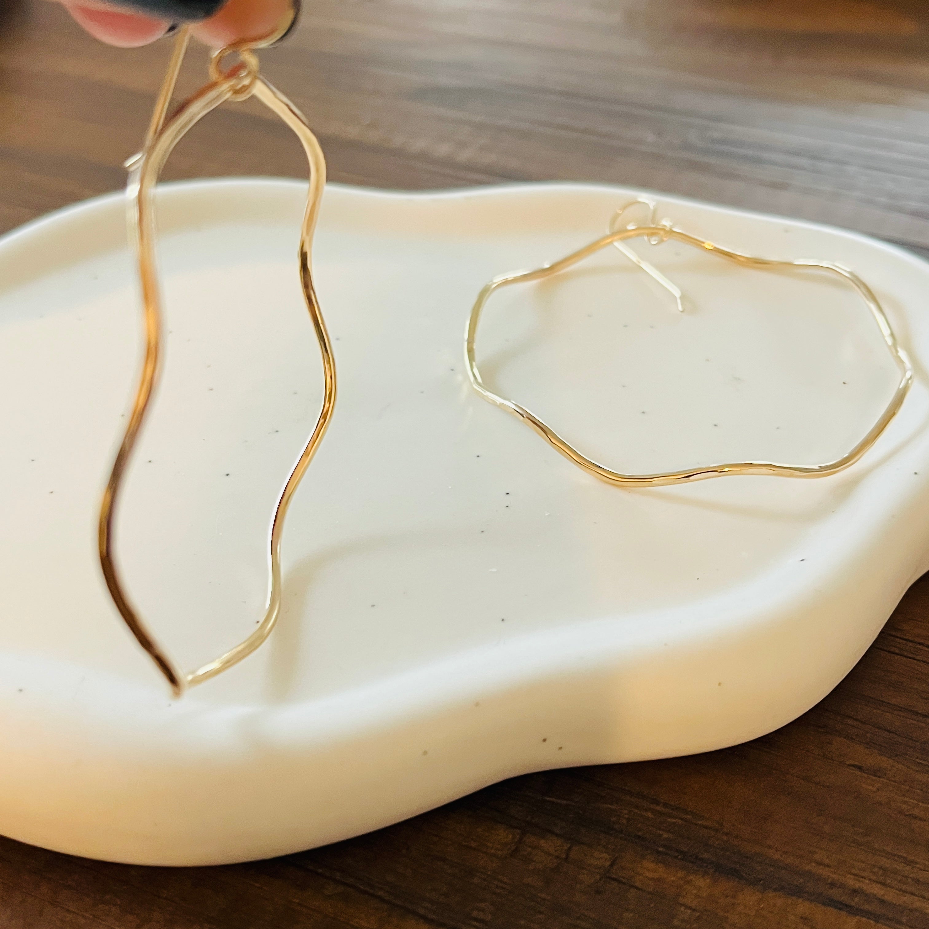 BIG WAVE HOOP EARRINGS