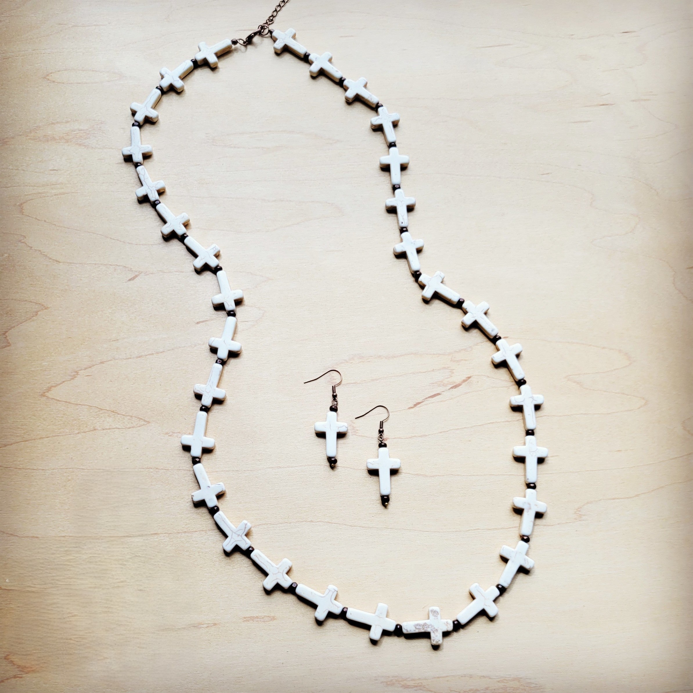 **White Turquoise & Wood Beaded Cross Necklace 258o