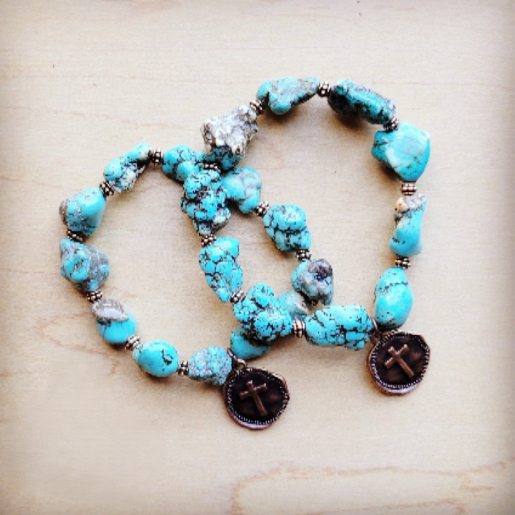 Chunky Blue Turquoise Beaded Bracelet 809o