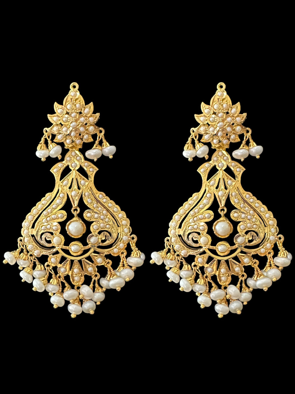 Fresh water pearl earrings in gold plated silver ( READY TO SHIP )