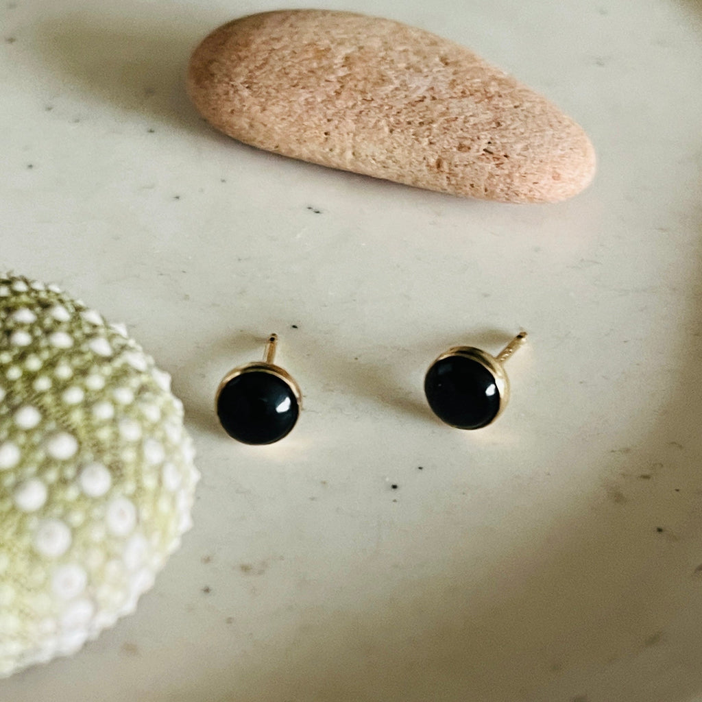ONYX STUD EARRINGS