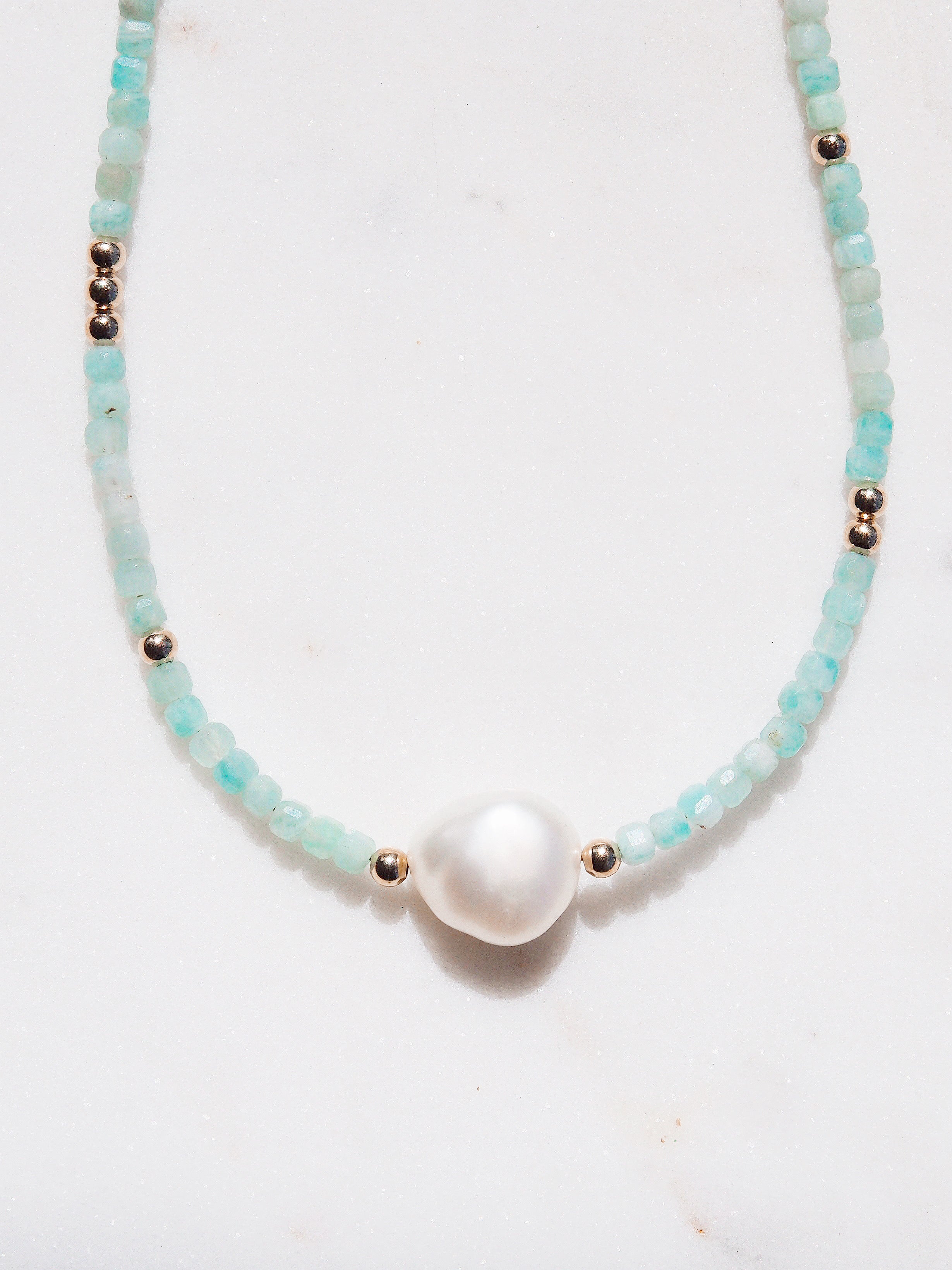 White Pearl and Gemstone Necklace - Gold Haukea