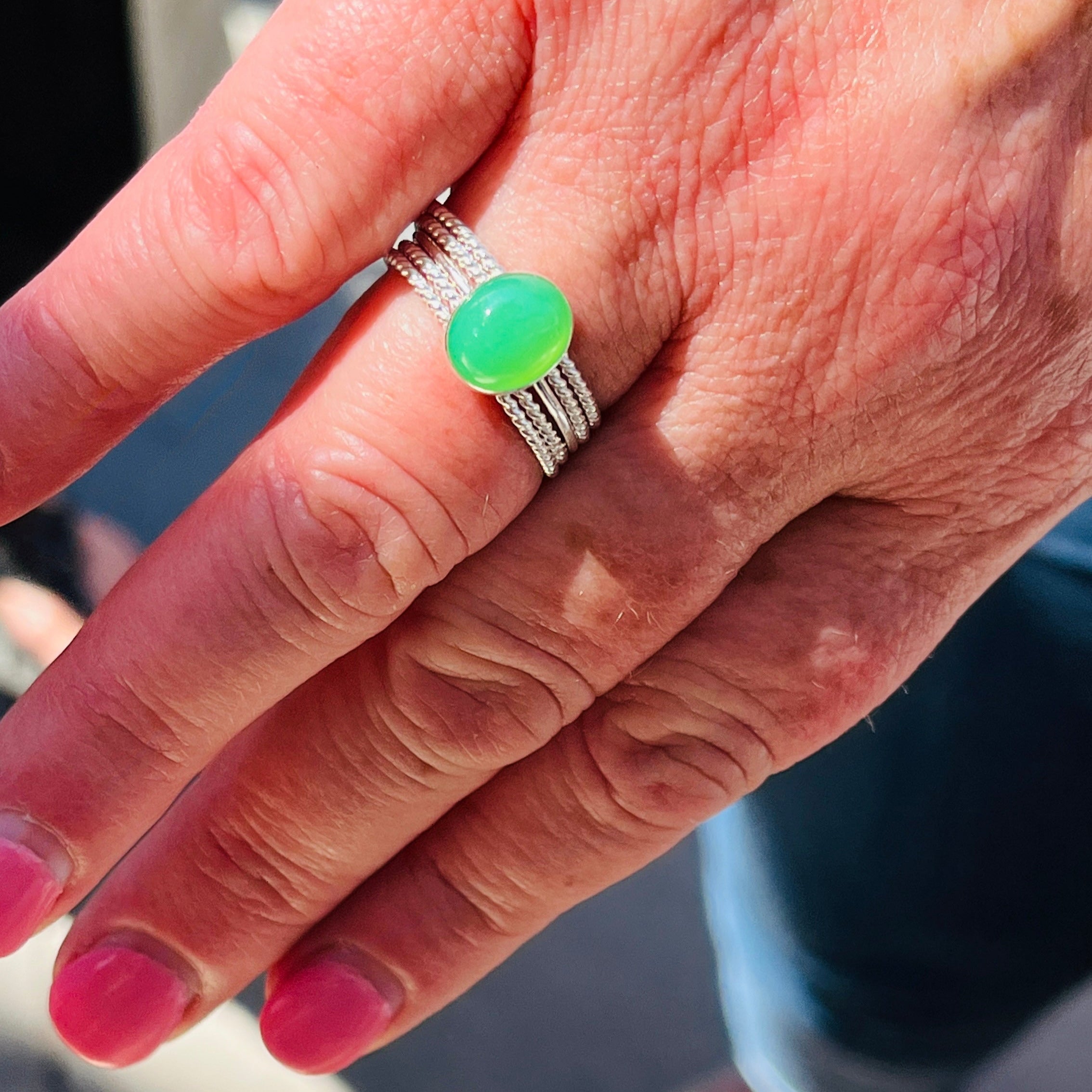 CHRYSOPRASE OVAL RING