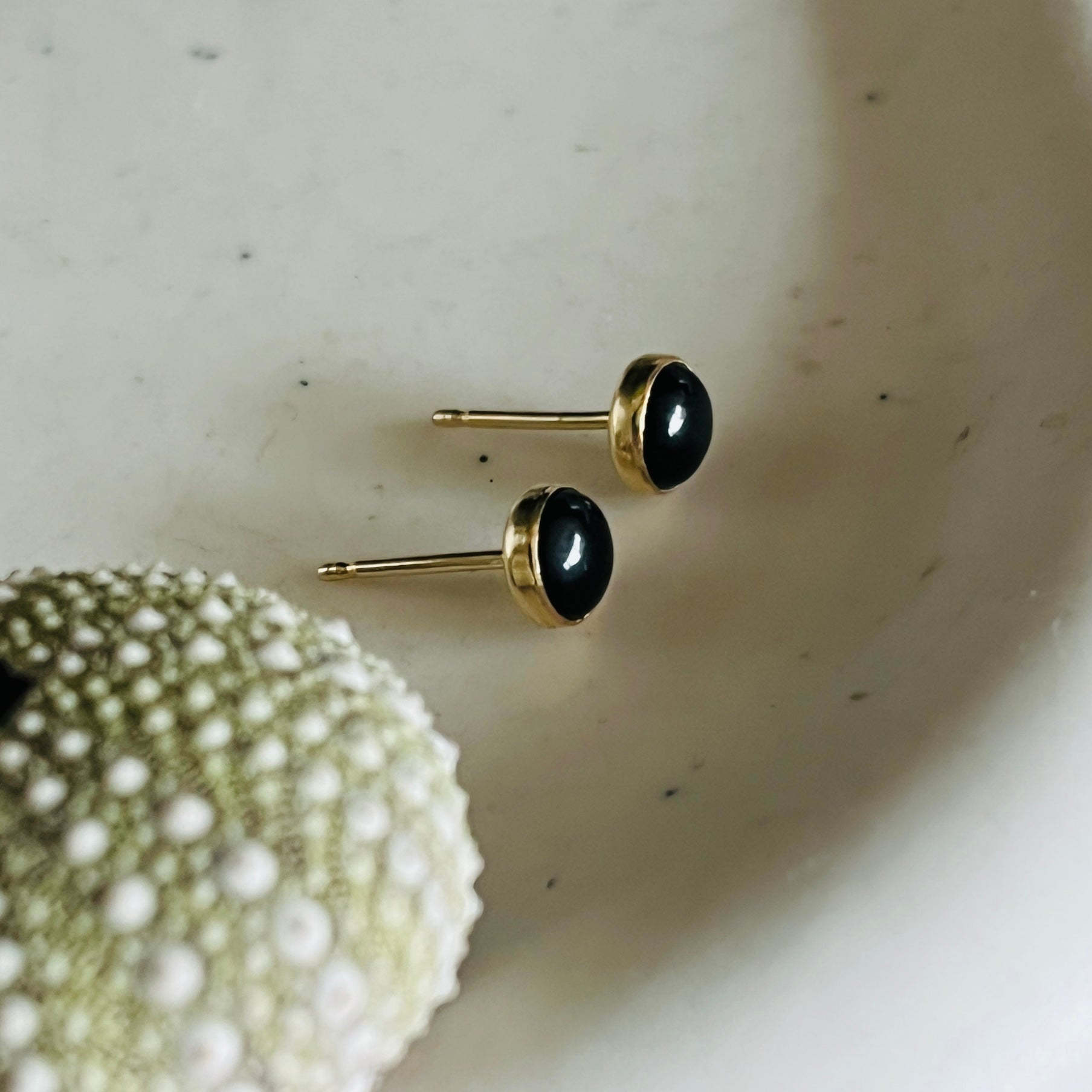 ONYX STUD EARRINGS