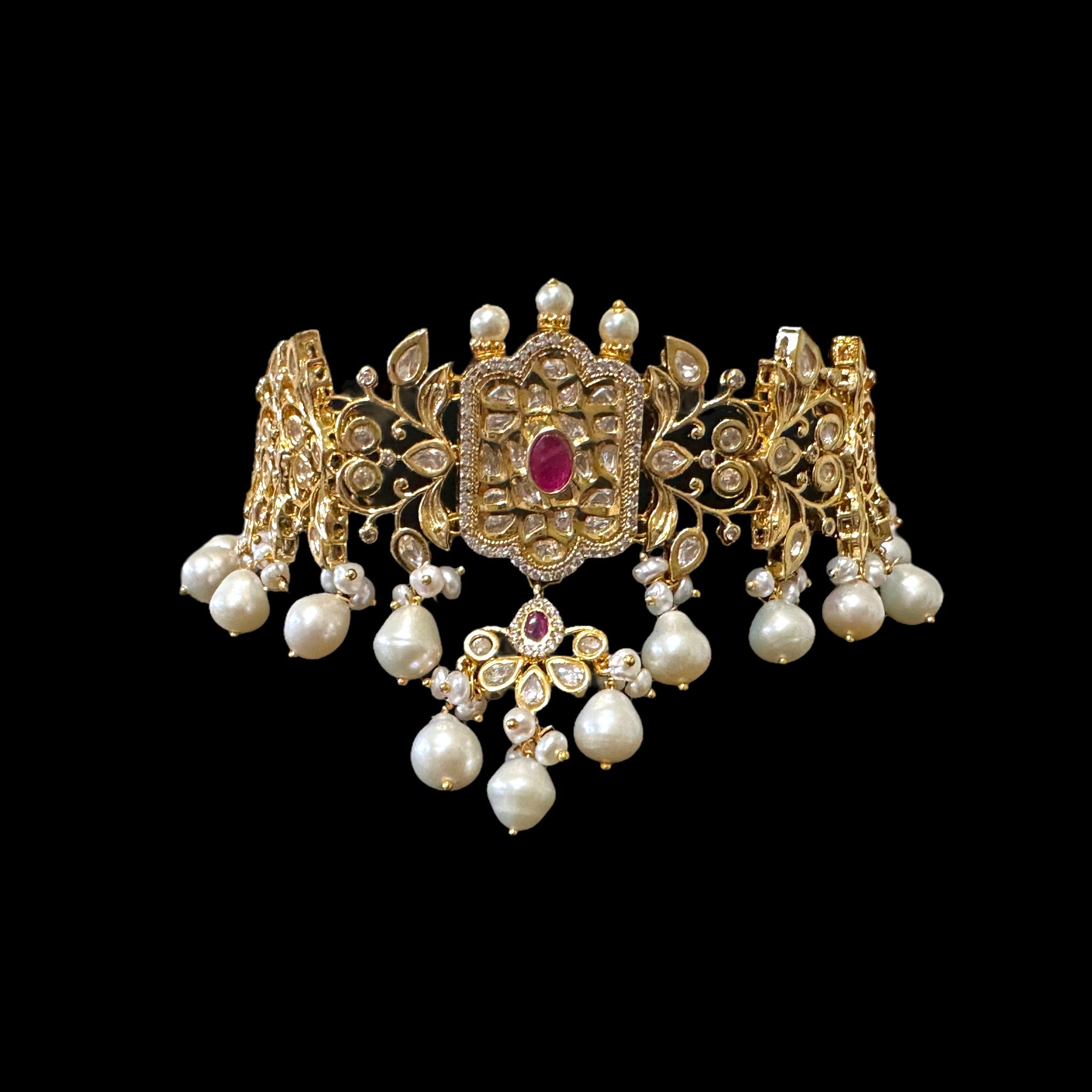 C318 sidra choker set with tika in fresh water pearls (SHIPS IN 4 WEEKS  )