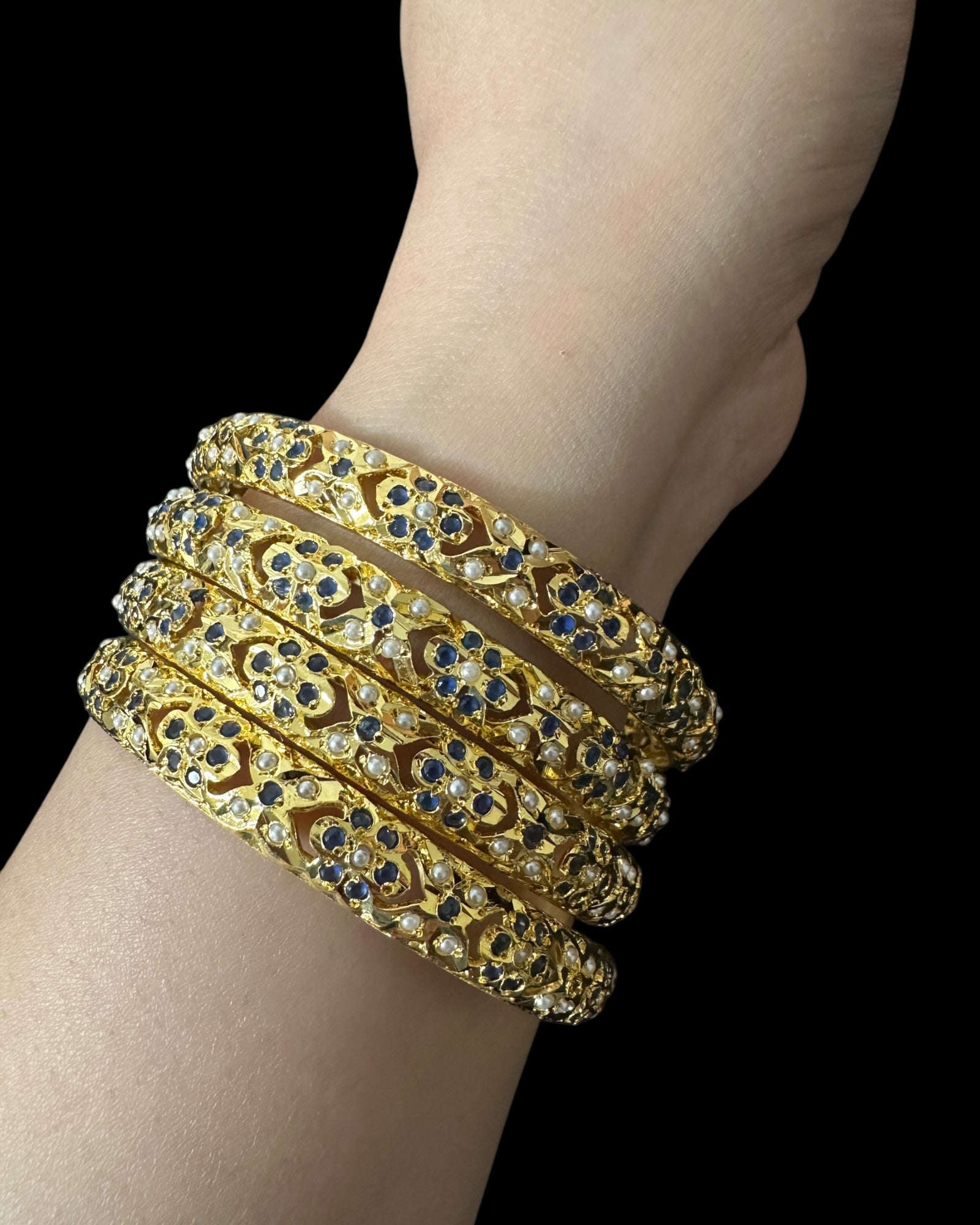 Amira sapphire pearls bangles - set of 4 ( READY TO SHIP )