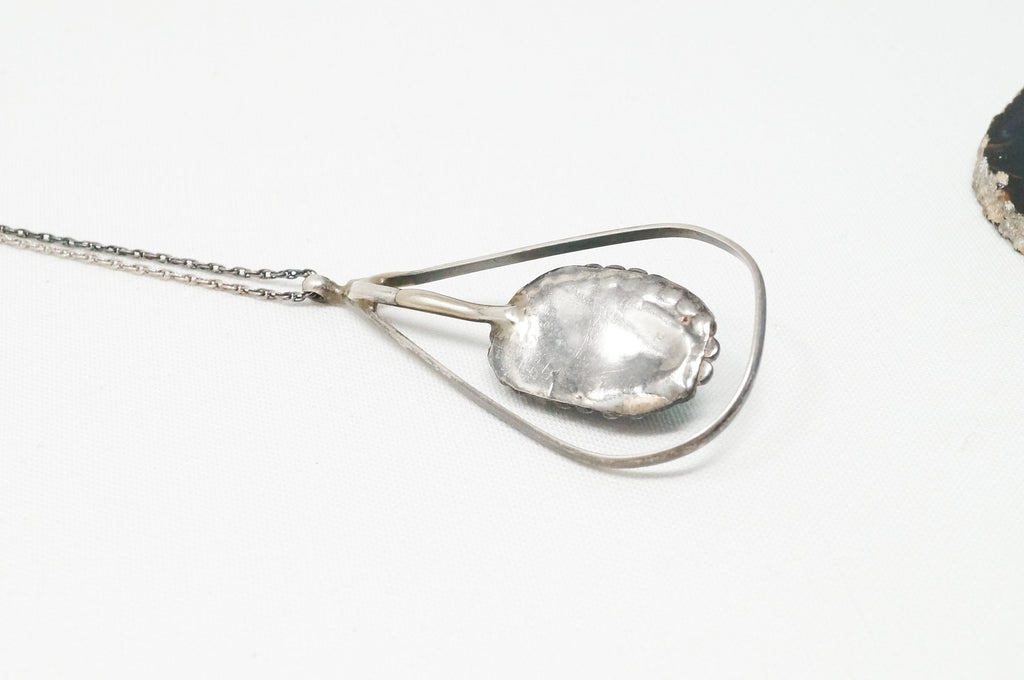 Vintage Native America Handmade Turquoise Sterling Silver Necklace