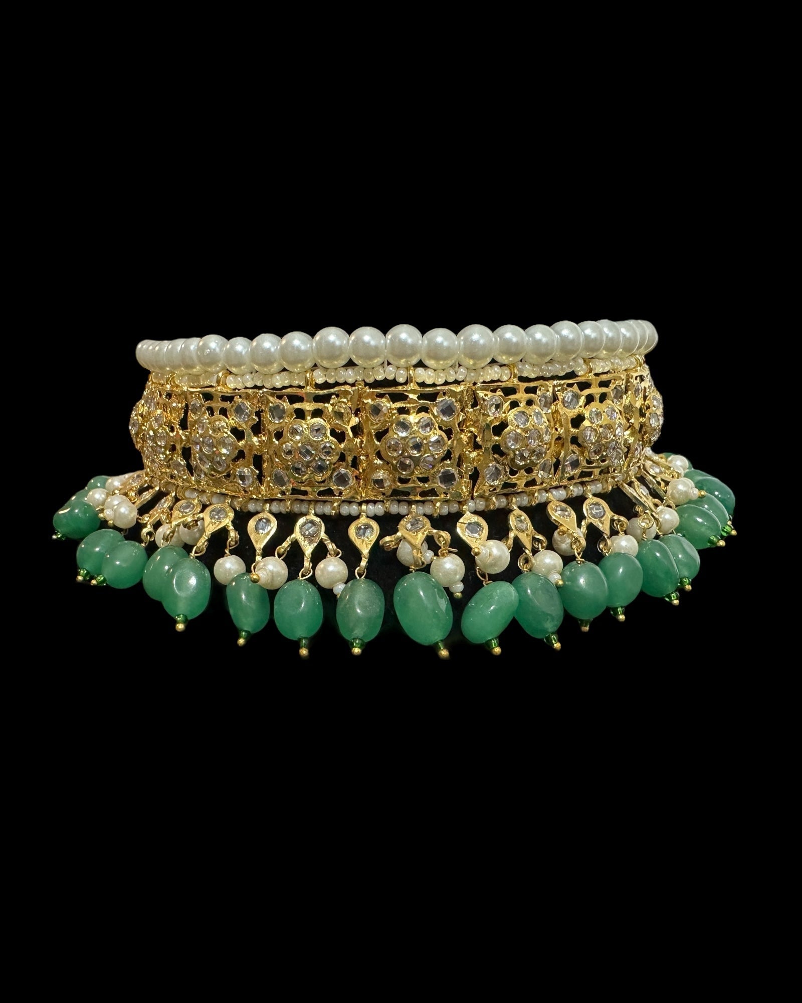 c562 sifat jadavi lacha in green  beads (READY TO SHIP  )