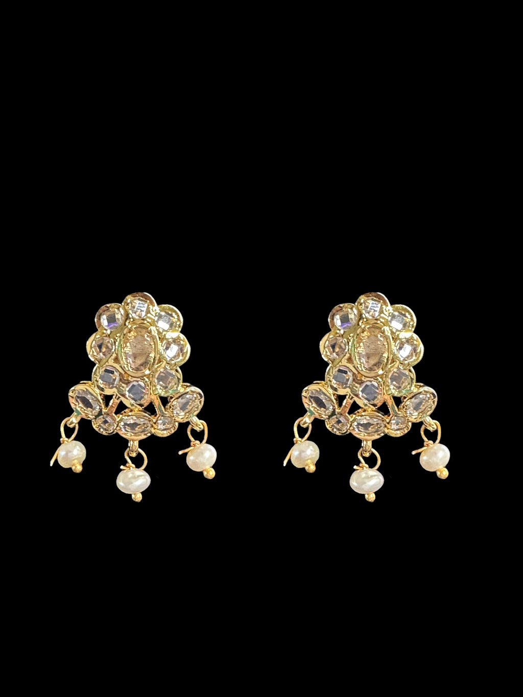 PS224 Gold plated pendant set with earrings in fresh water pearls ( READY TO SHIP )