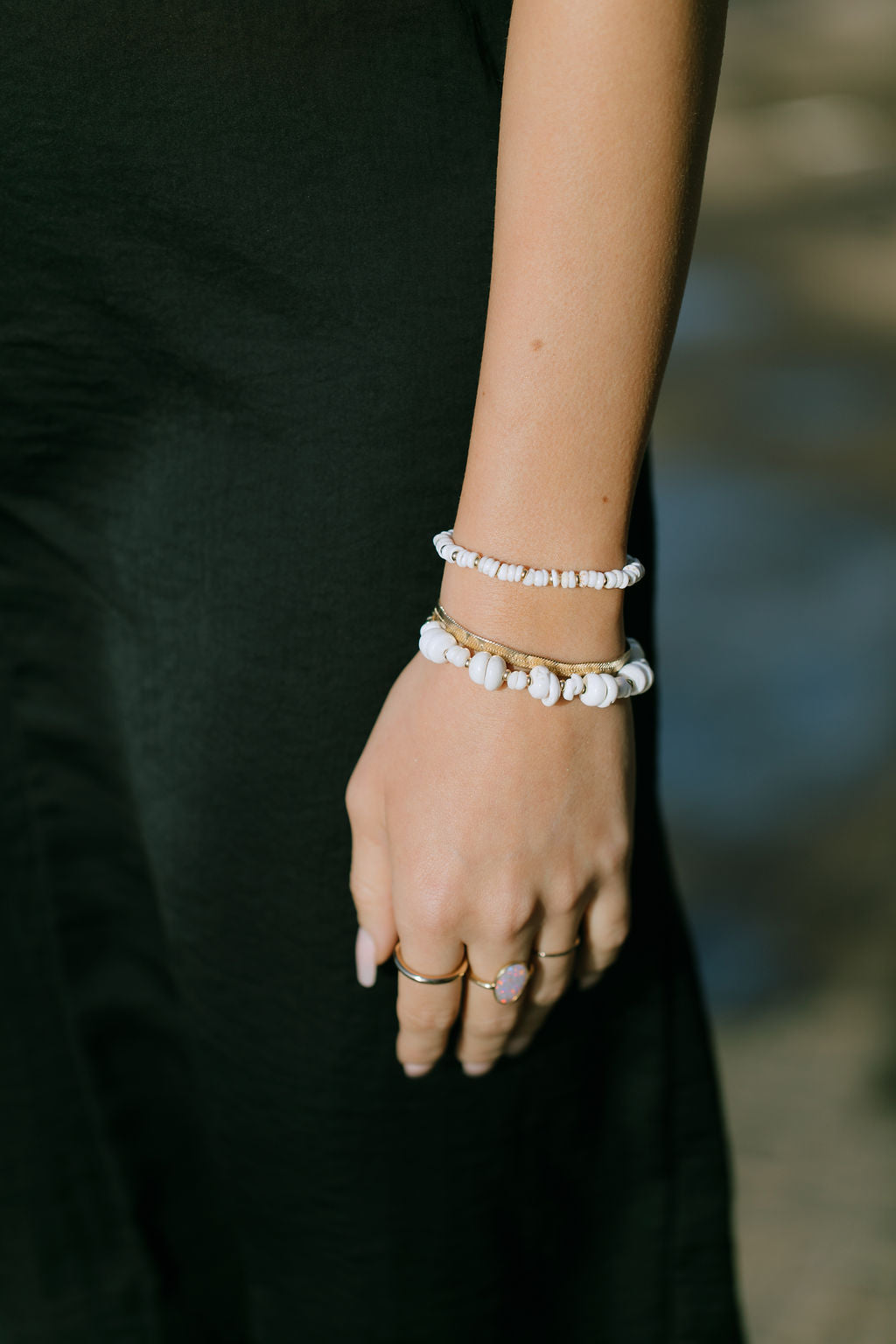 Choose your Stretchy Puka Shell Bracelet - Gold Ali'ikai