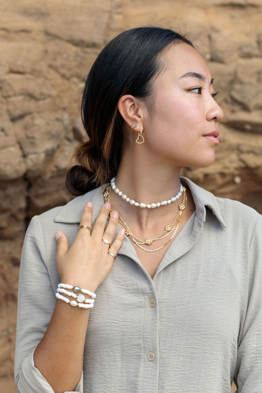 Choose your Stretchy Puka Shell Bracelet - Gold Ali'ikai