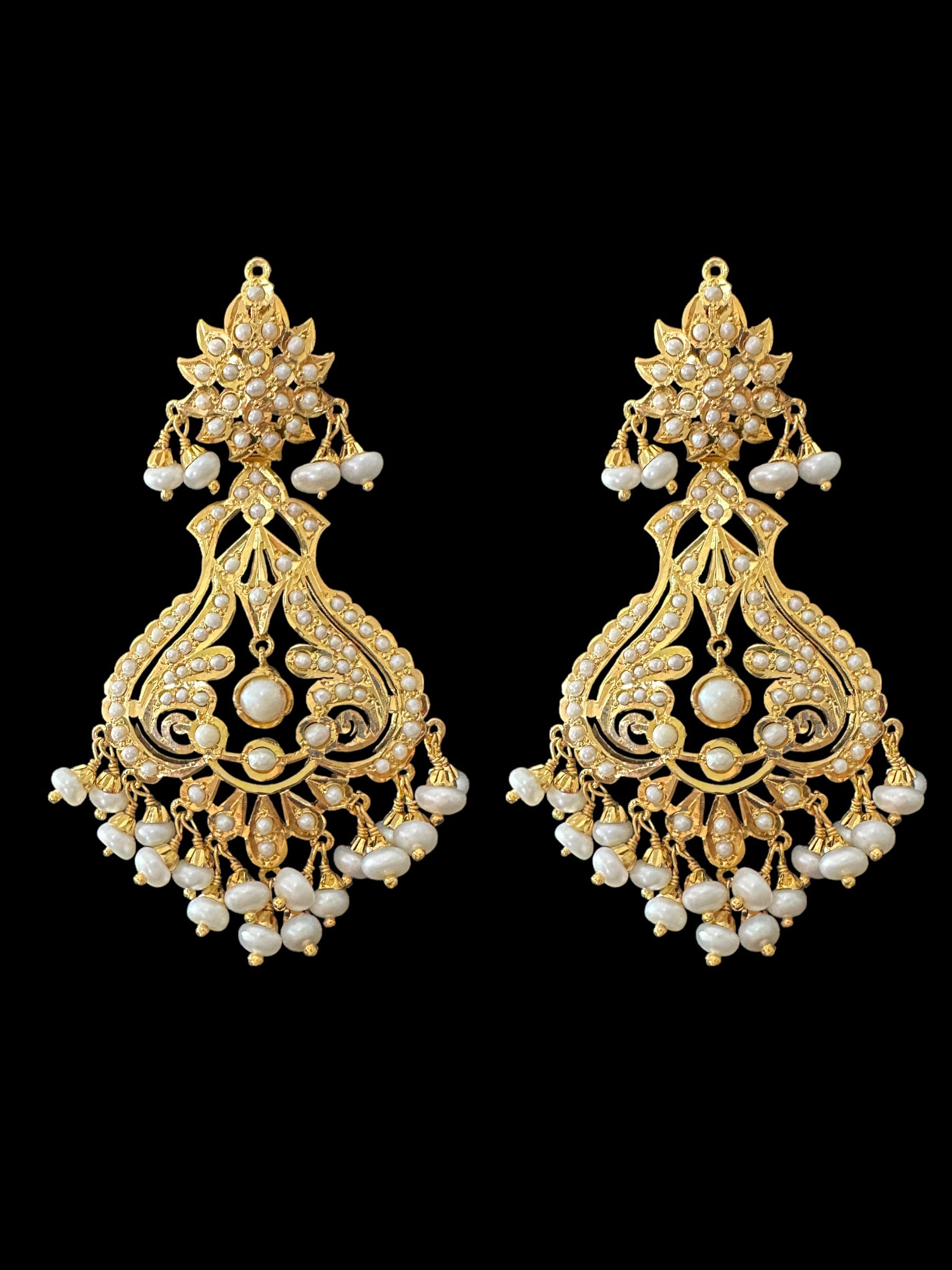 Fresh water pearl earrings in gold plated silver ( READY TO SHIP )