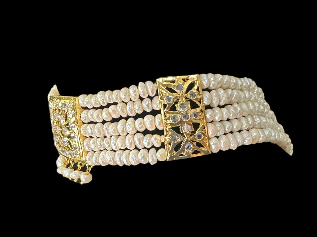 C0 Ariha Pearl choker  in fresh water pearls ( READY TO SHIP )