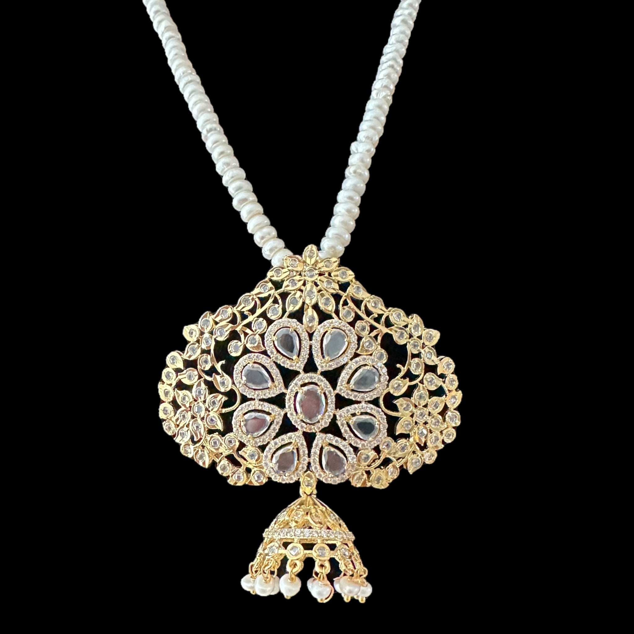 PS318  fresh water pearl pendant set in clear stones   ( READY TO SHIP )