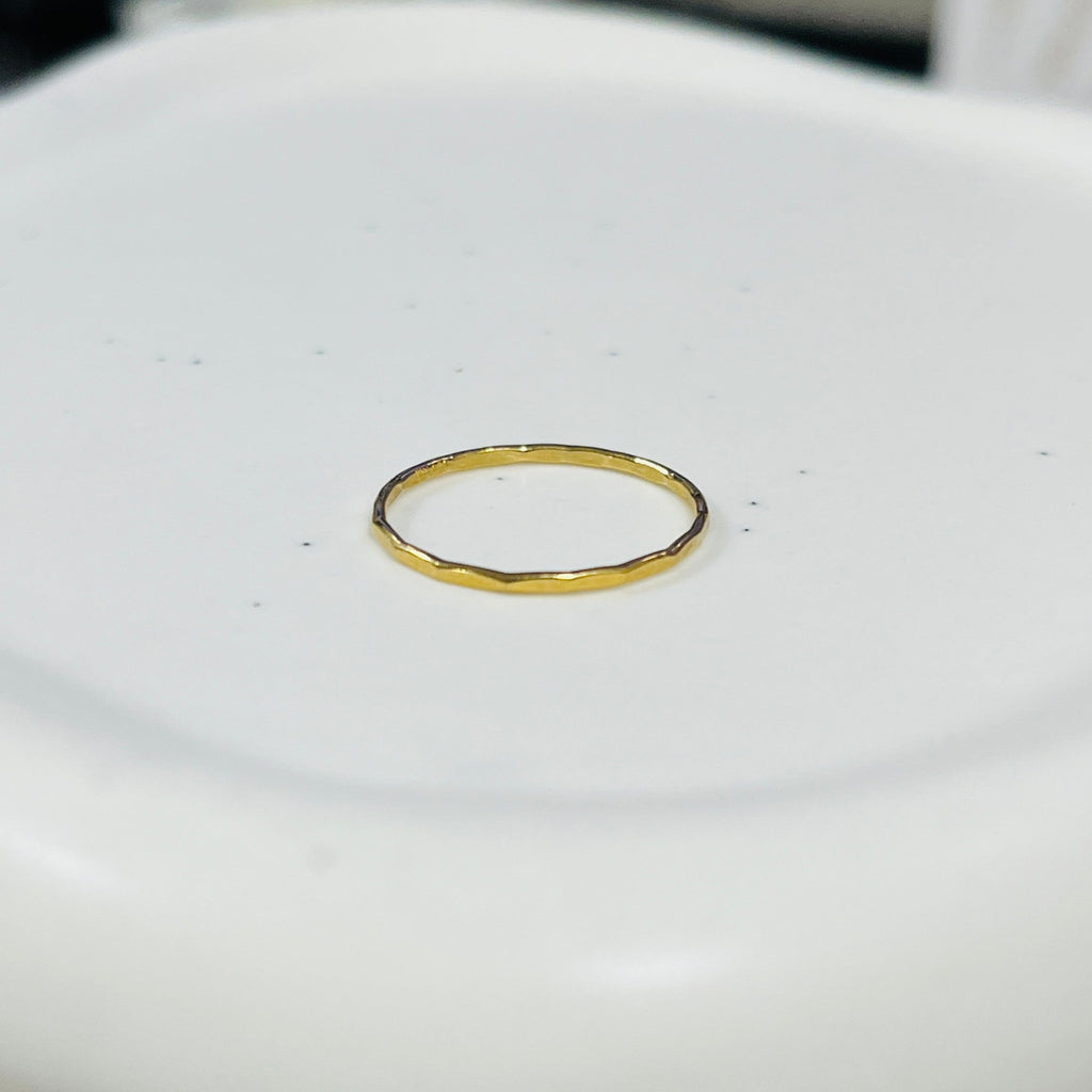 HAMMERED STACKING RING
