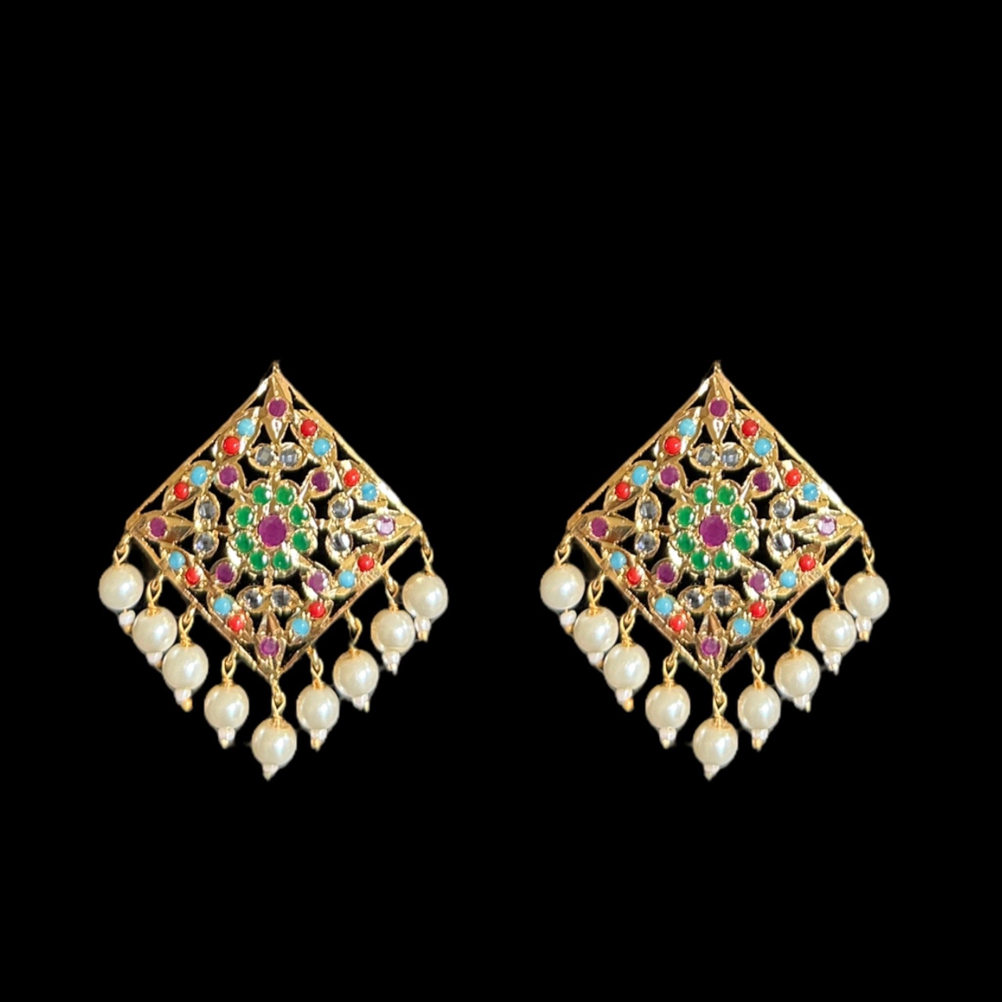 PS423 Aani pendant set (Navratan) (SHIPS IN 3 WEEKS )