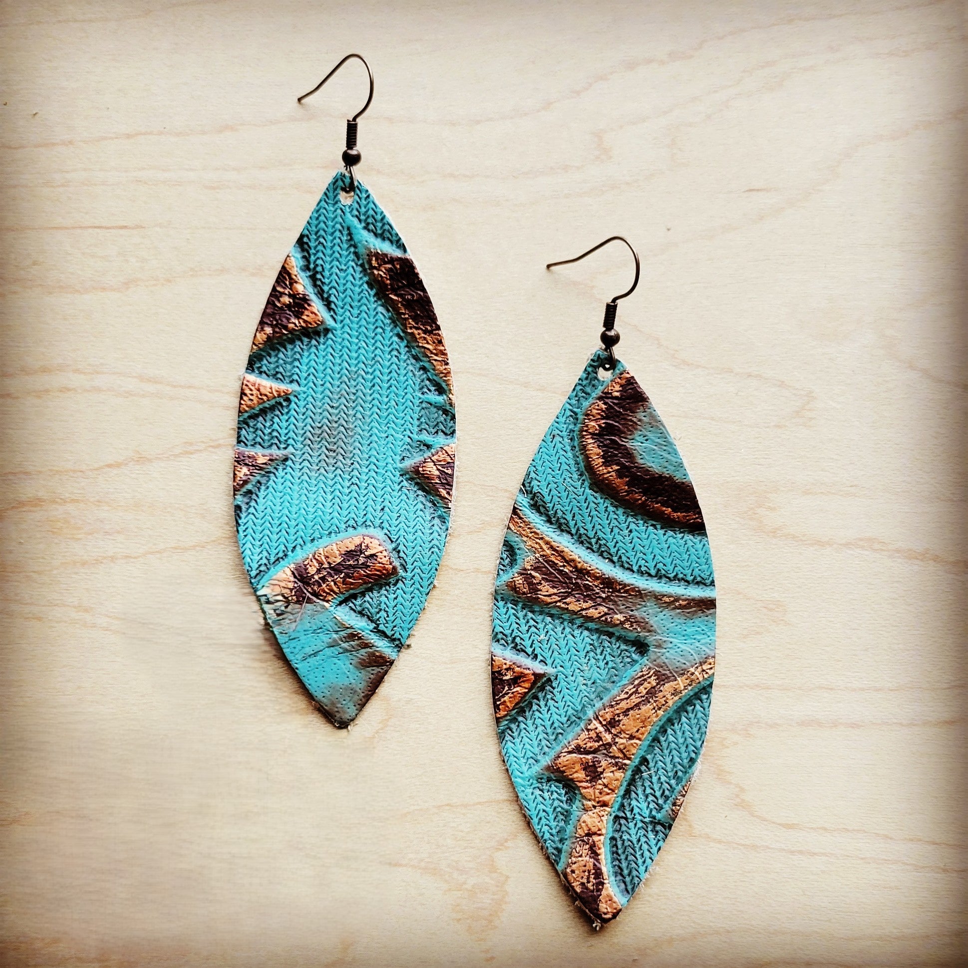 **Leather Narrow Oval Earring-Copper Laredo 215a