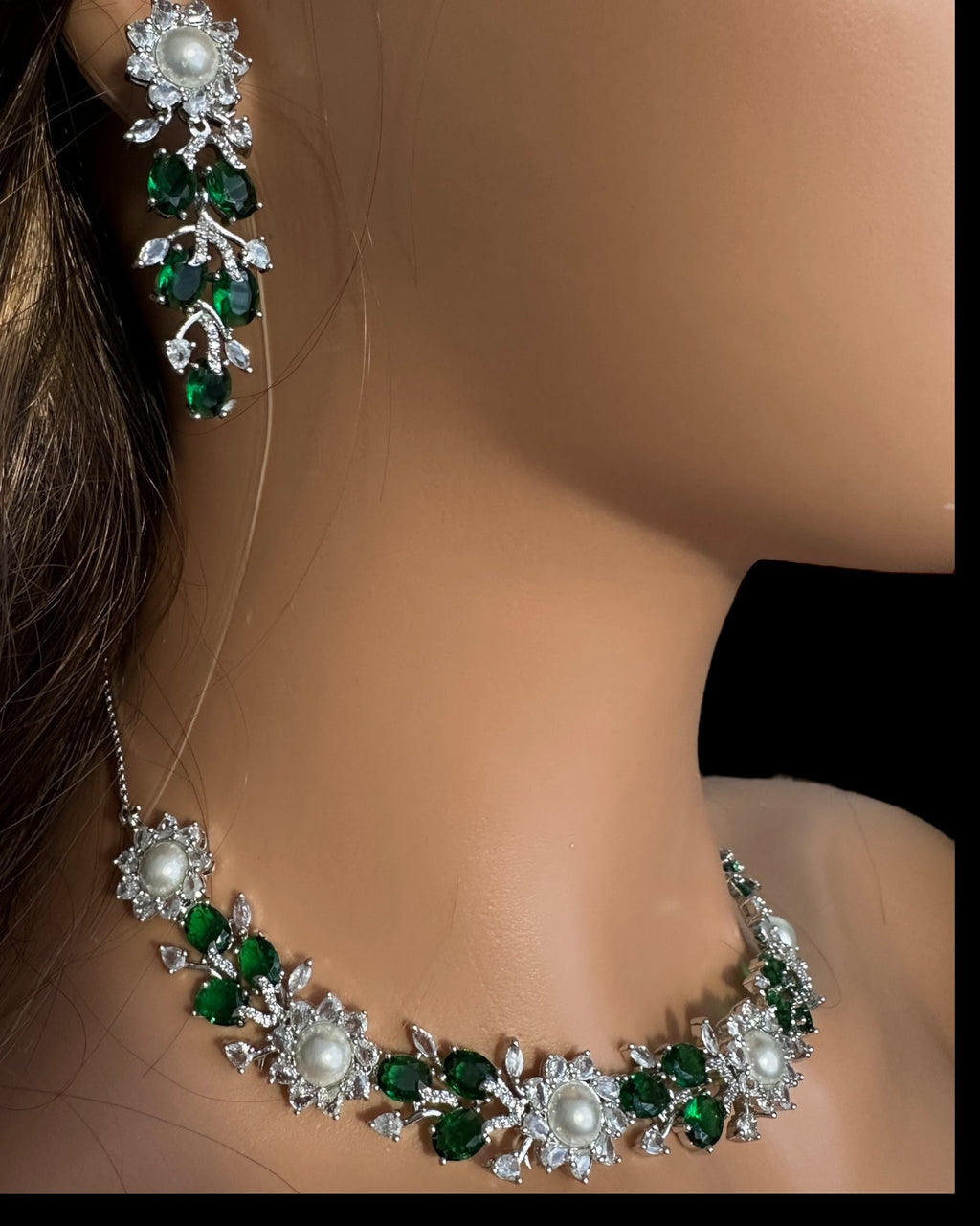 DNS137G silver plated necklace set - Green / Emerald  ( READY TO SHIP )