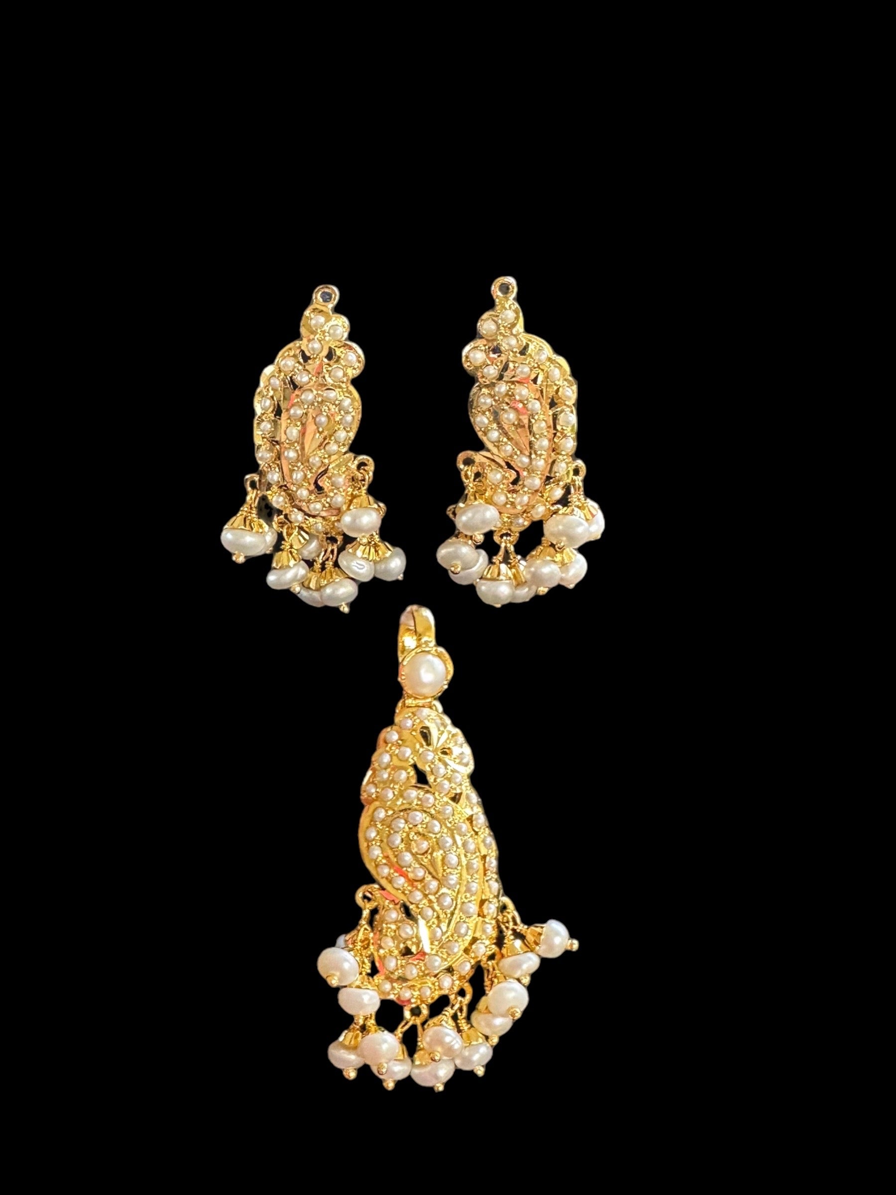 Gold-Plated Jadau Silver Pendant Set with Freshwater Pearls( READY TO SHIP )