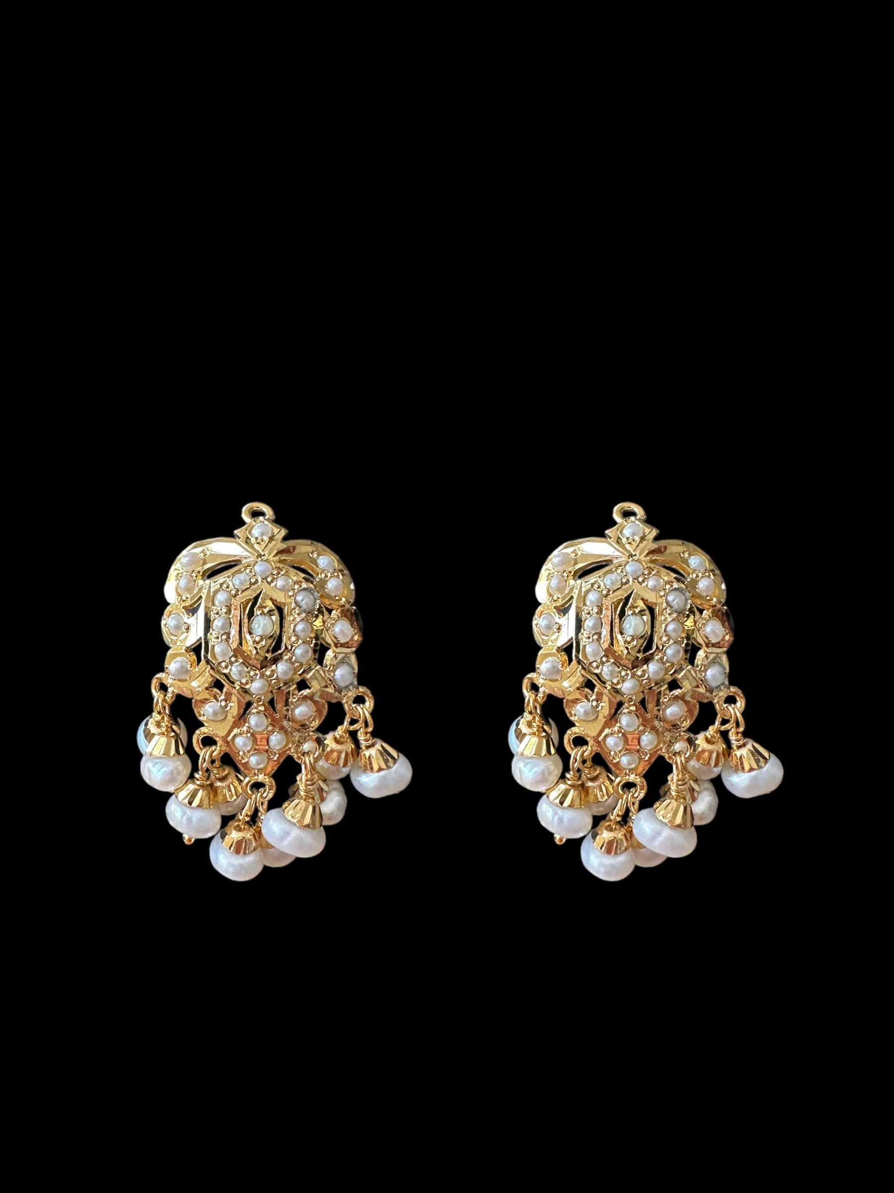 Gold plated jadau silver pendant set in fresh water pearls  ( SHIPS IN 4 WEEKS )