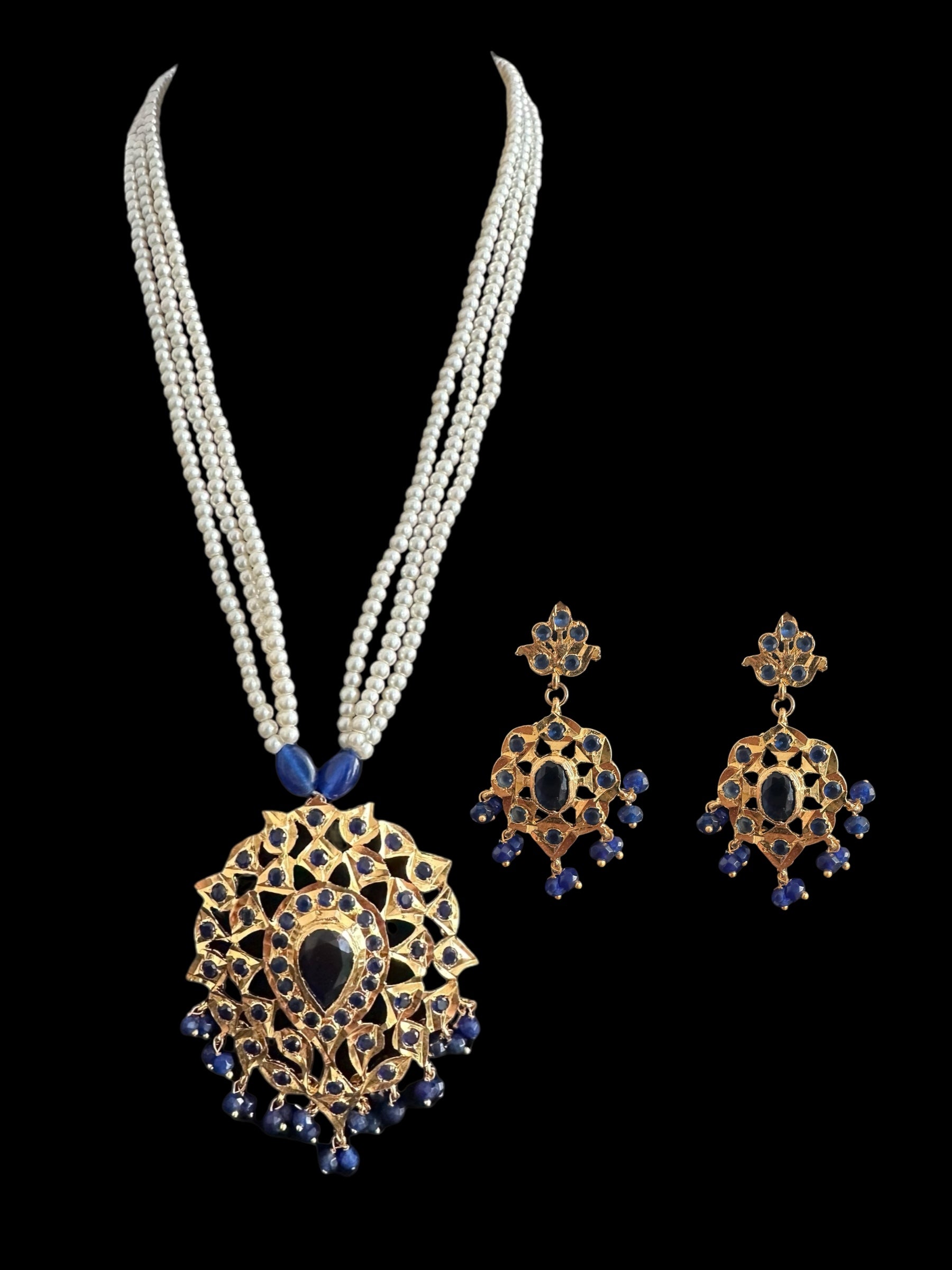 PS555 Elena pendant set with pearls and blue stones ( READY TO SHIP )
