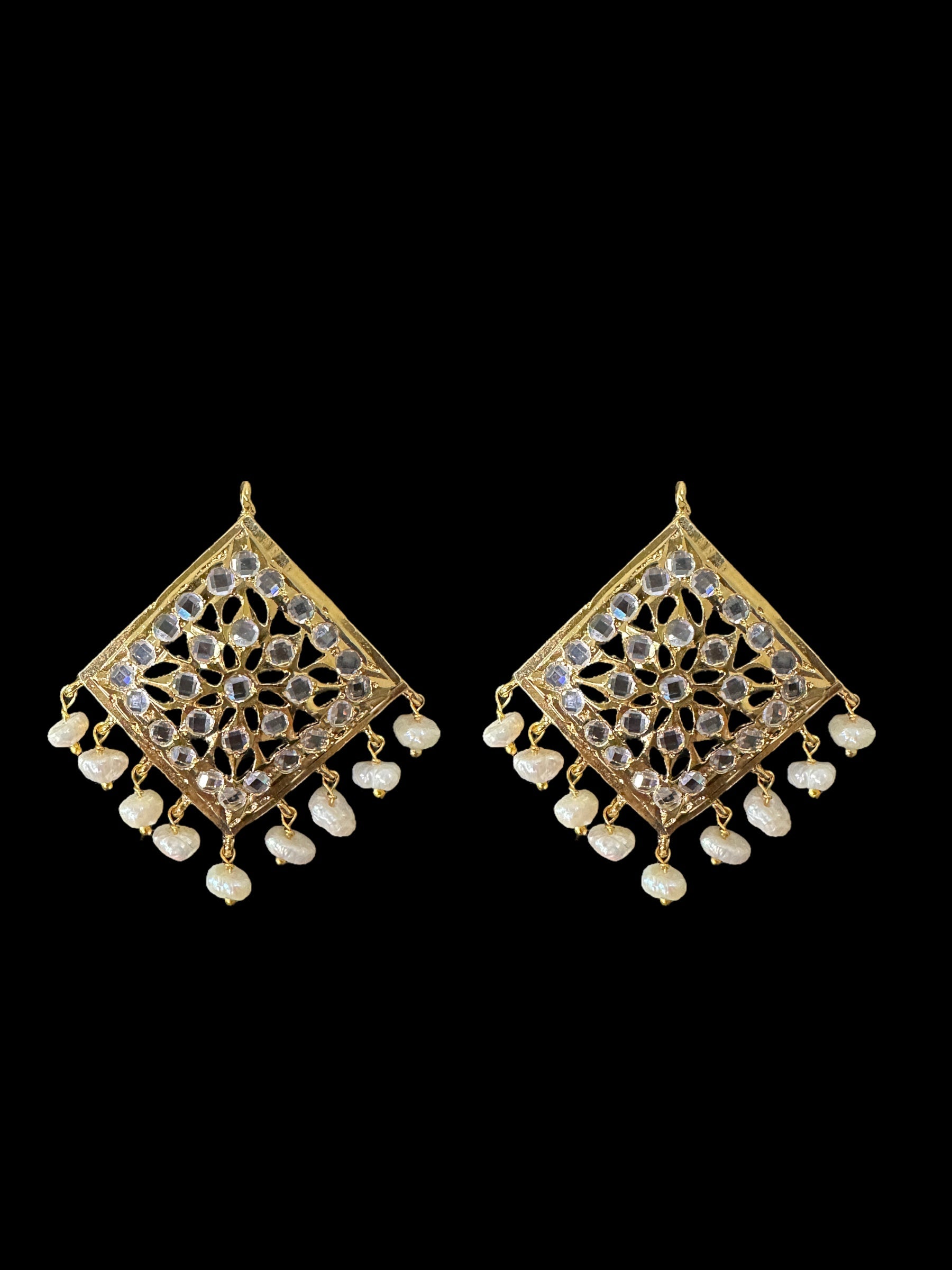 C0 Ariha Pearl choker  in fresh water pearls ( READY TO SHIP )