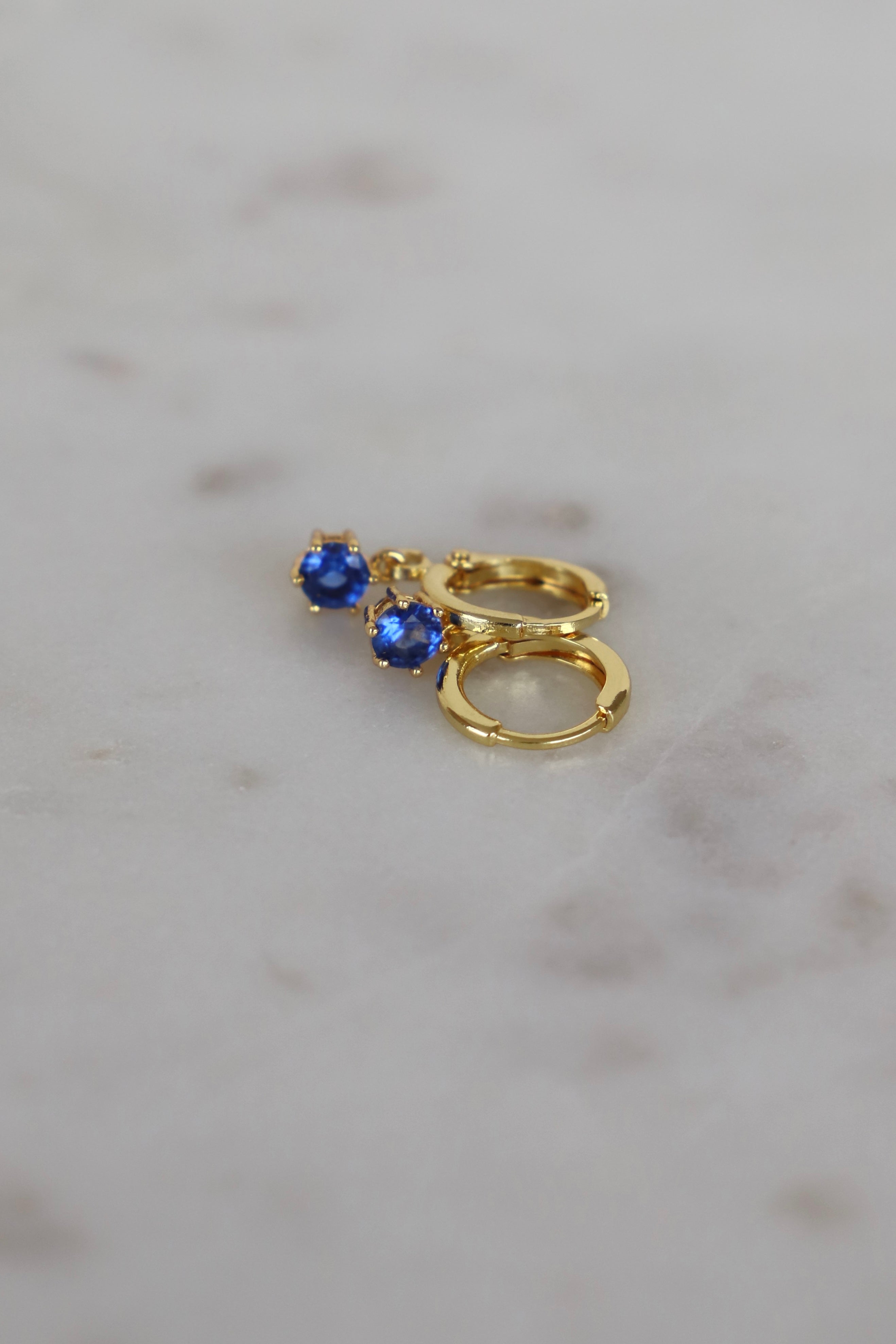 ROUND BIRTHSTONE HUGGIES