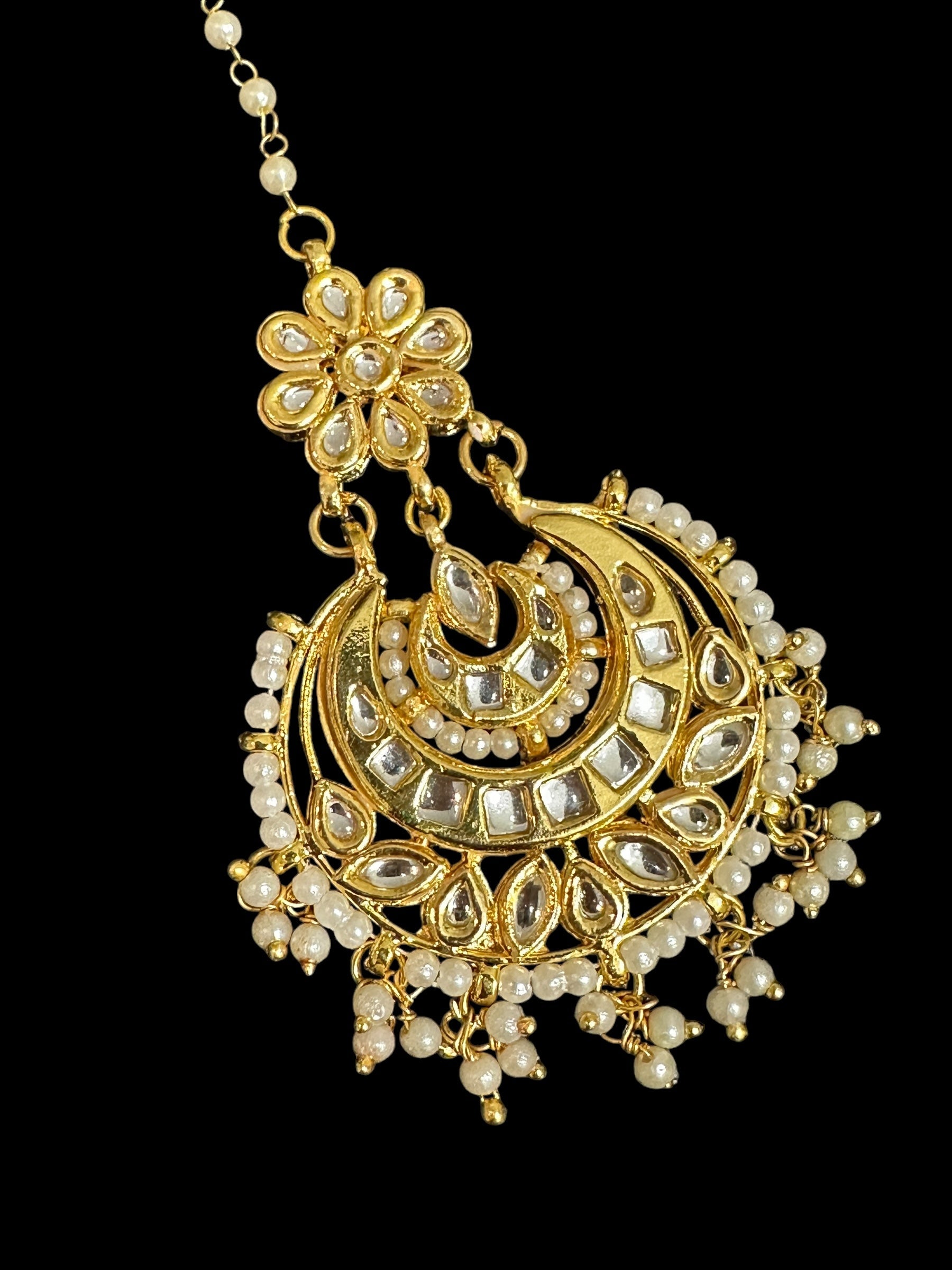 DJTK346 Rubika kundan tika with pearls ( SHIPS IN 2 WEEKS )