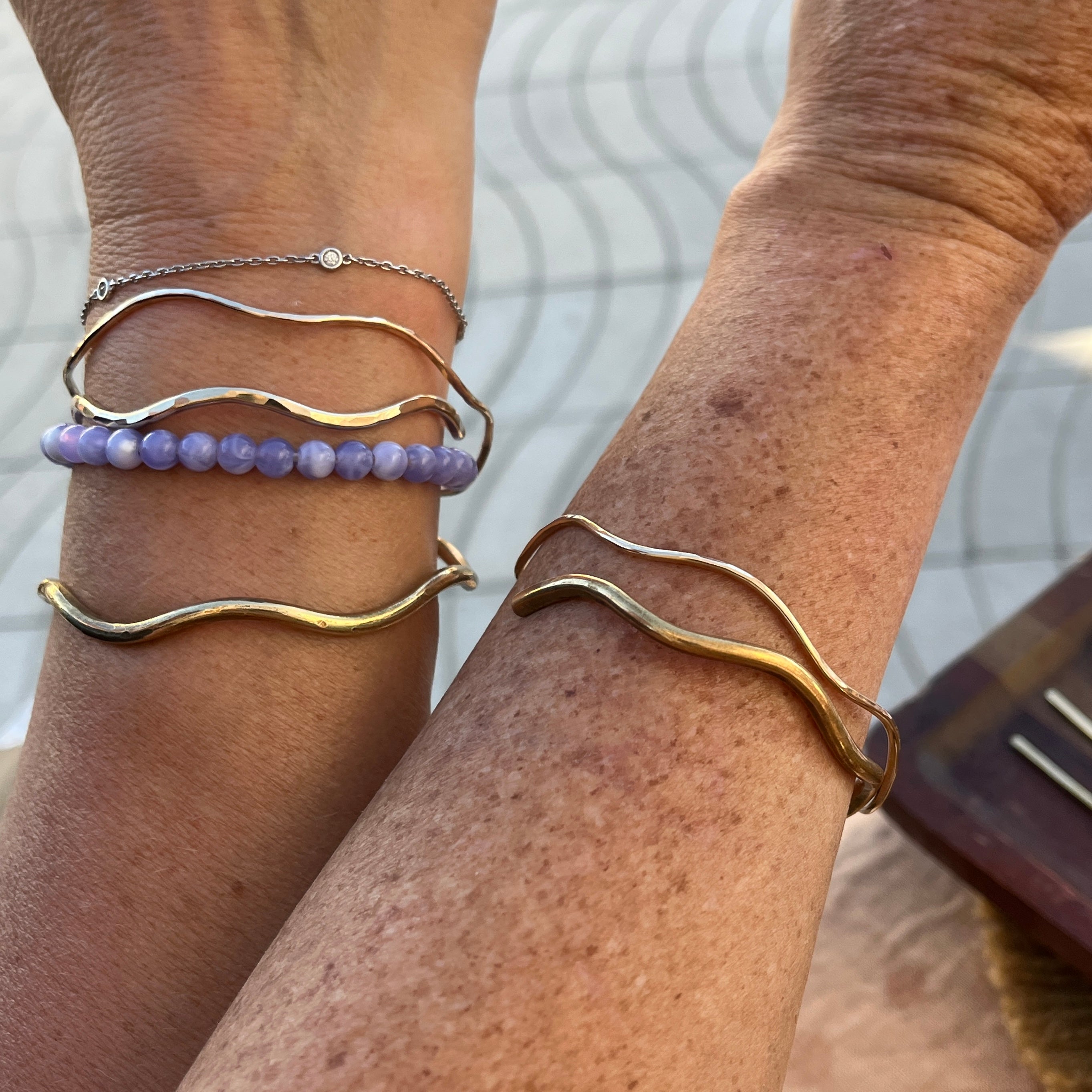 BIG WAVE BANGLE BRACELET