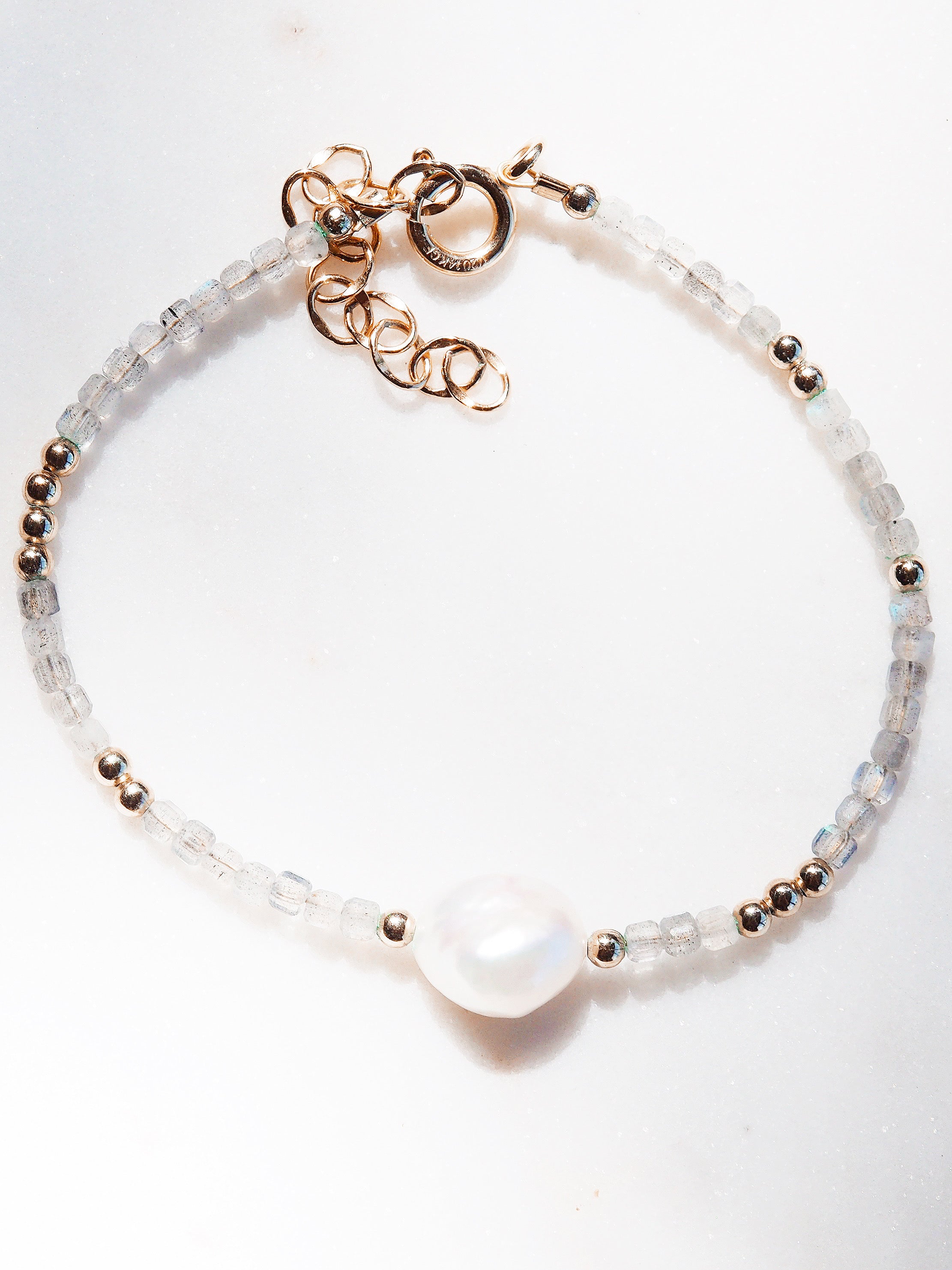 White Pearl and Gemstone Bracelet - Gold Haukea