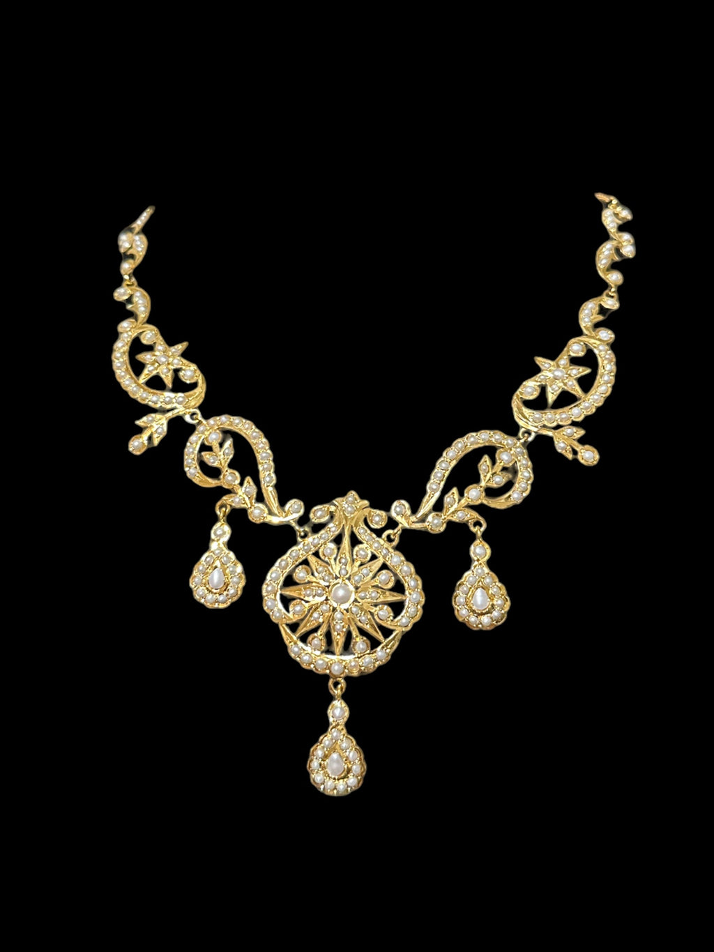 Gold plated silver necklace earrings set in fresh water pearls ( SHIPS IN 4 WEEKS )