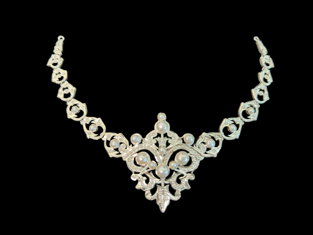 92.5 silver necklace set with fresh water pearls  ( READY TO SHIP )