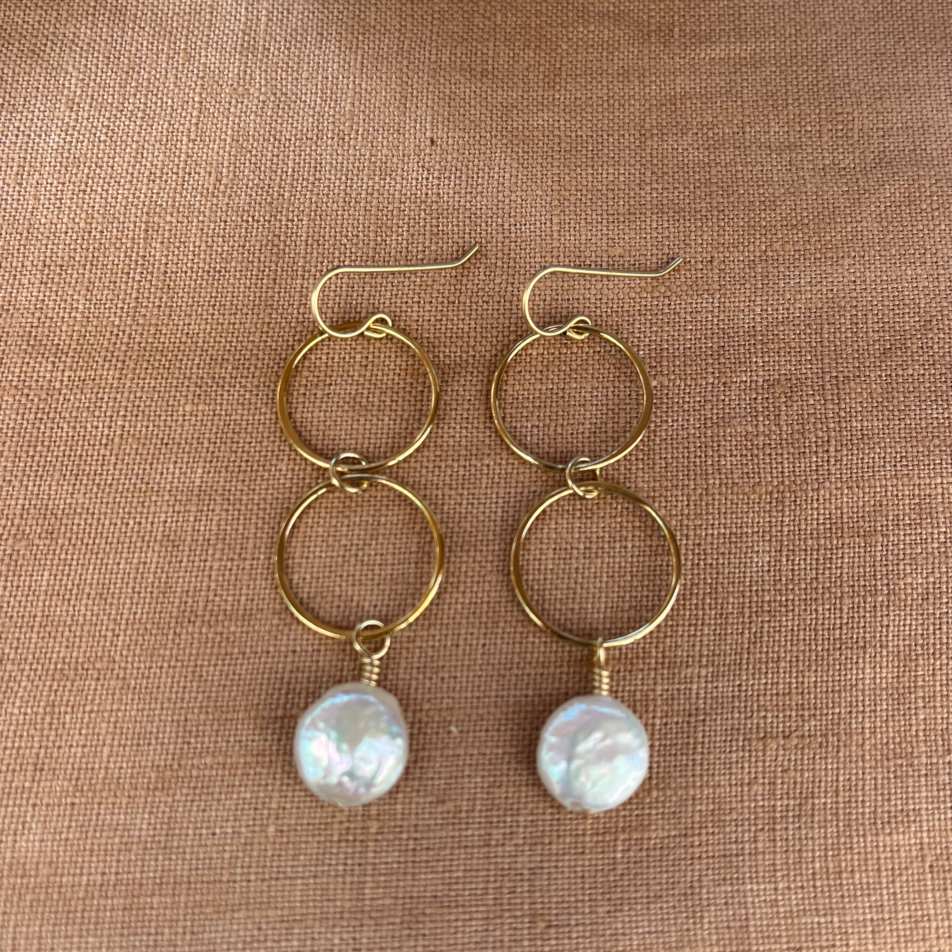 SKYLER COIN PEARL EARRINGS