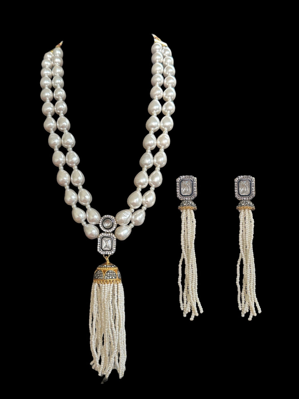 PS204 Hayley pearl necklace (SHIPS IN 4 WEEKS  )