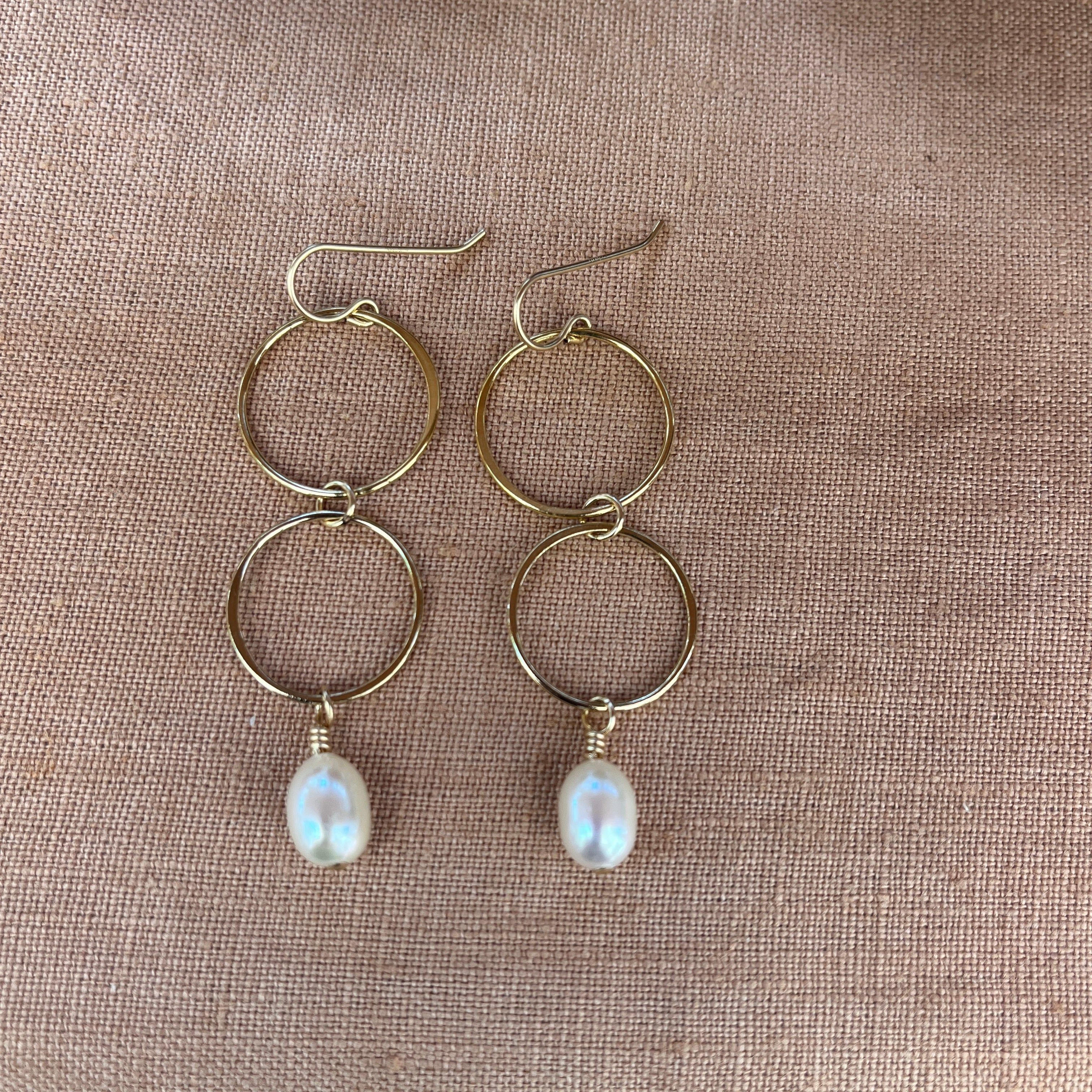 BIG PEARL EARRINGS