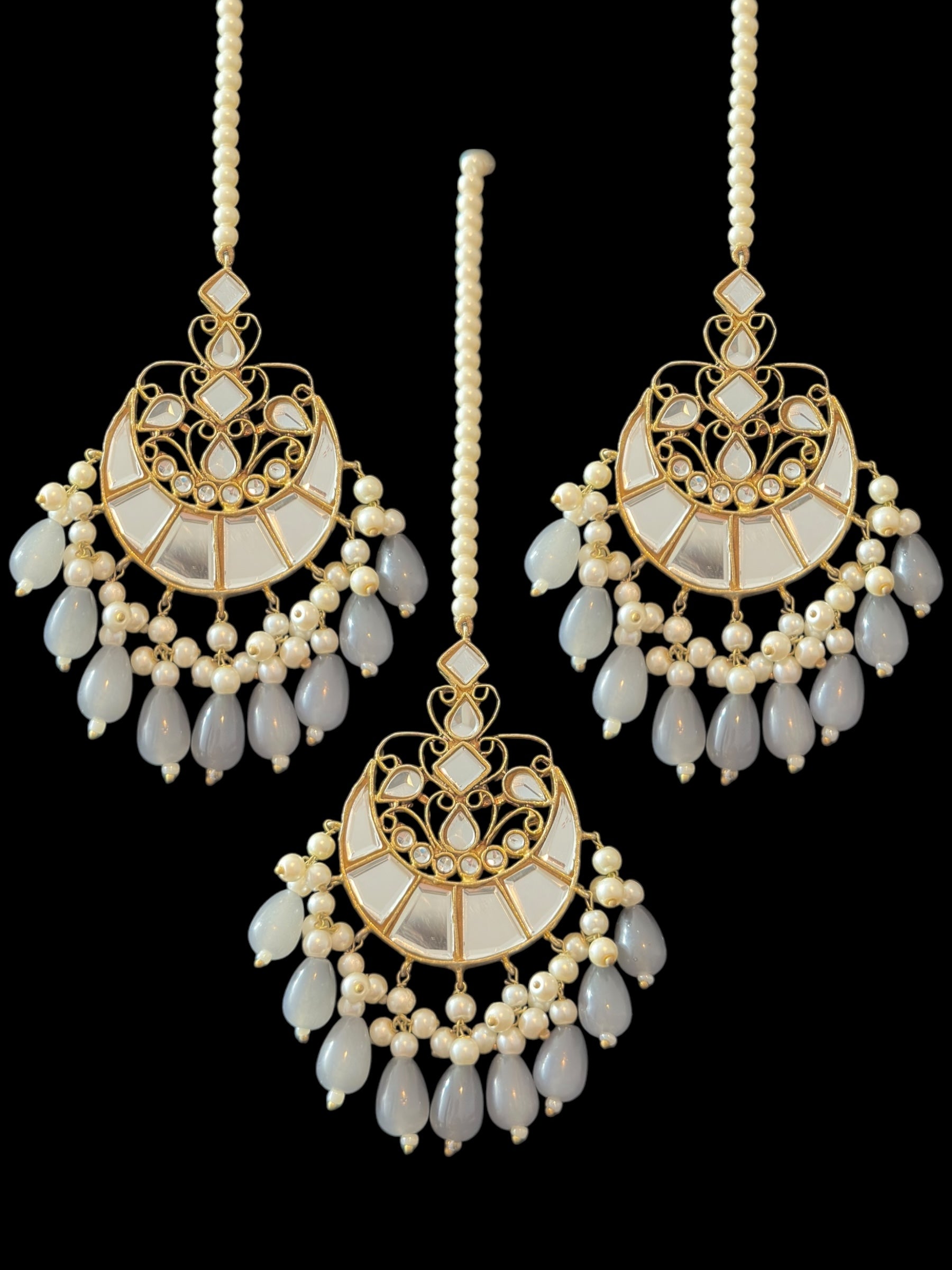Earrings tika in grey beads ( READY TO SHIP )