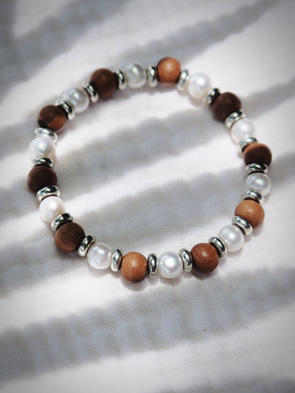 Stretchy Unisex Men's Sandalwood & Pearl Bracelet - Kaholo