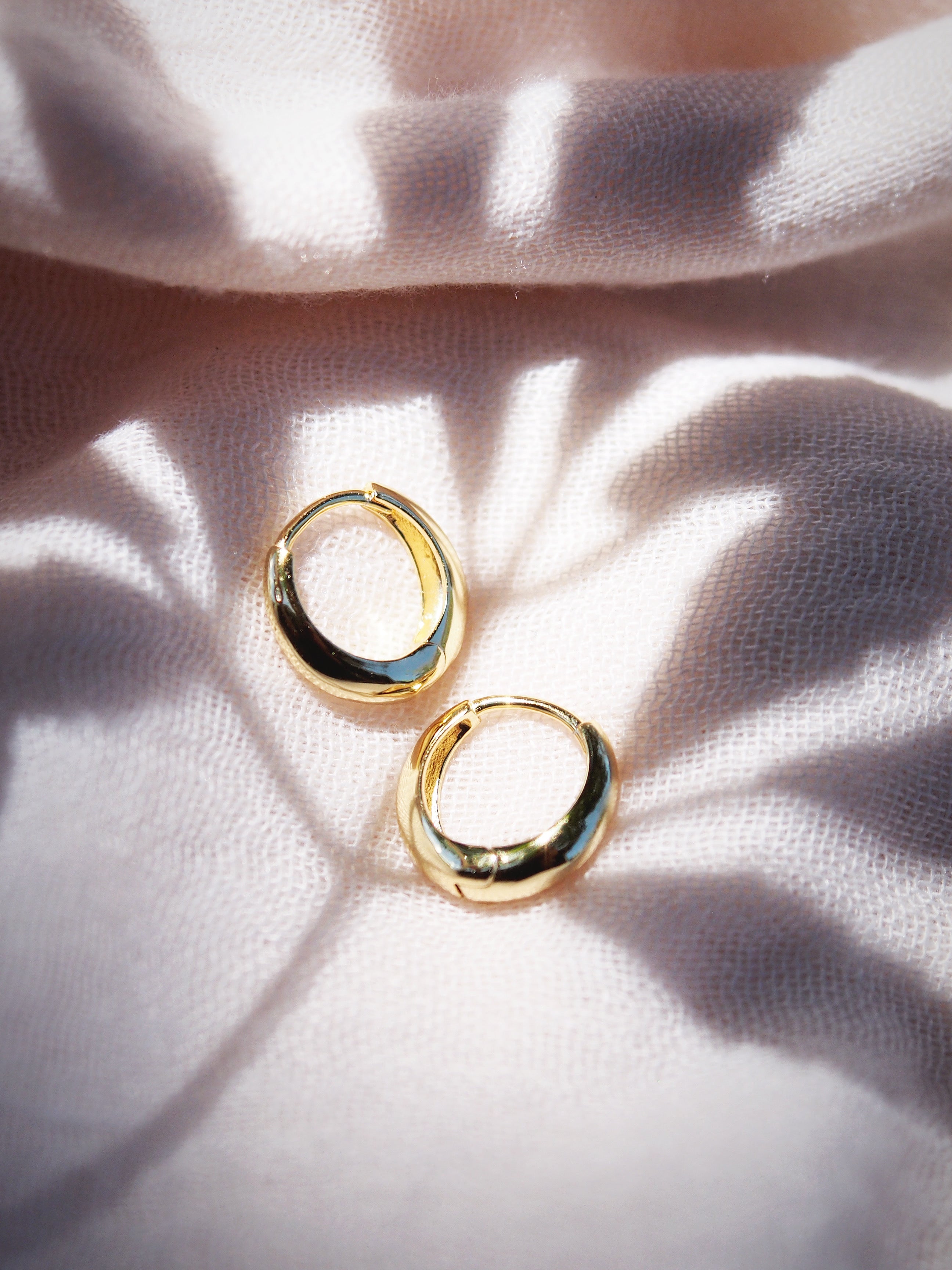 Mini Gold Dome Huggie Hoop Earrings - Aniani