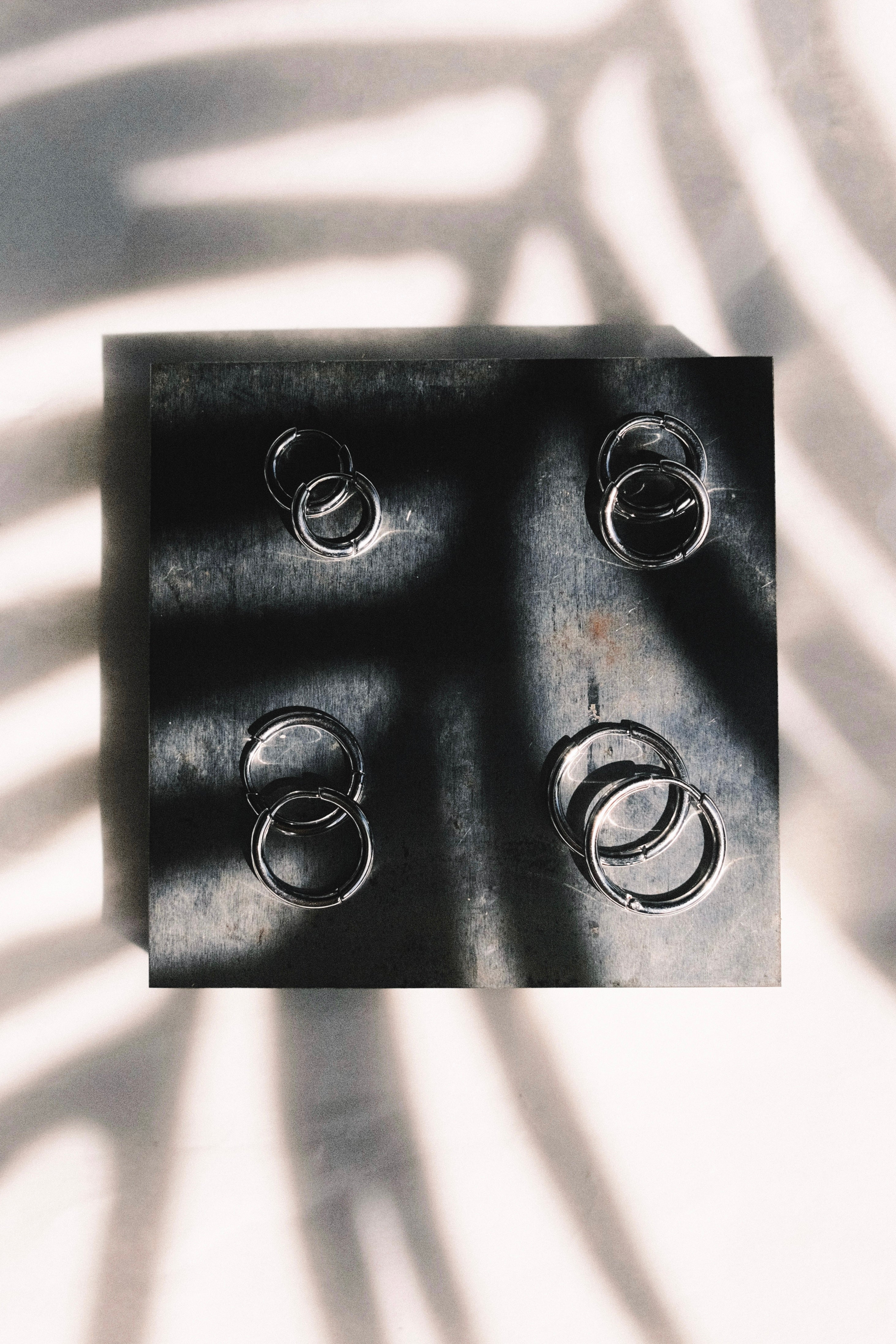 Hypoallergenic Stainless Steel Unisex Men's Hoop Earring - Makaio