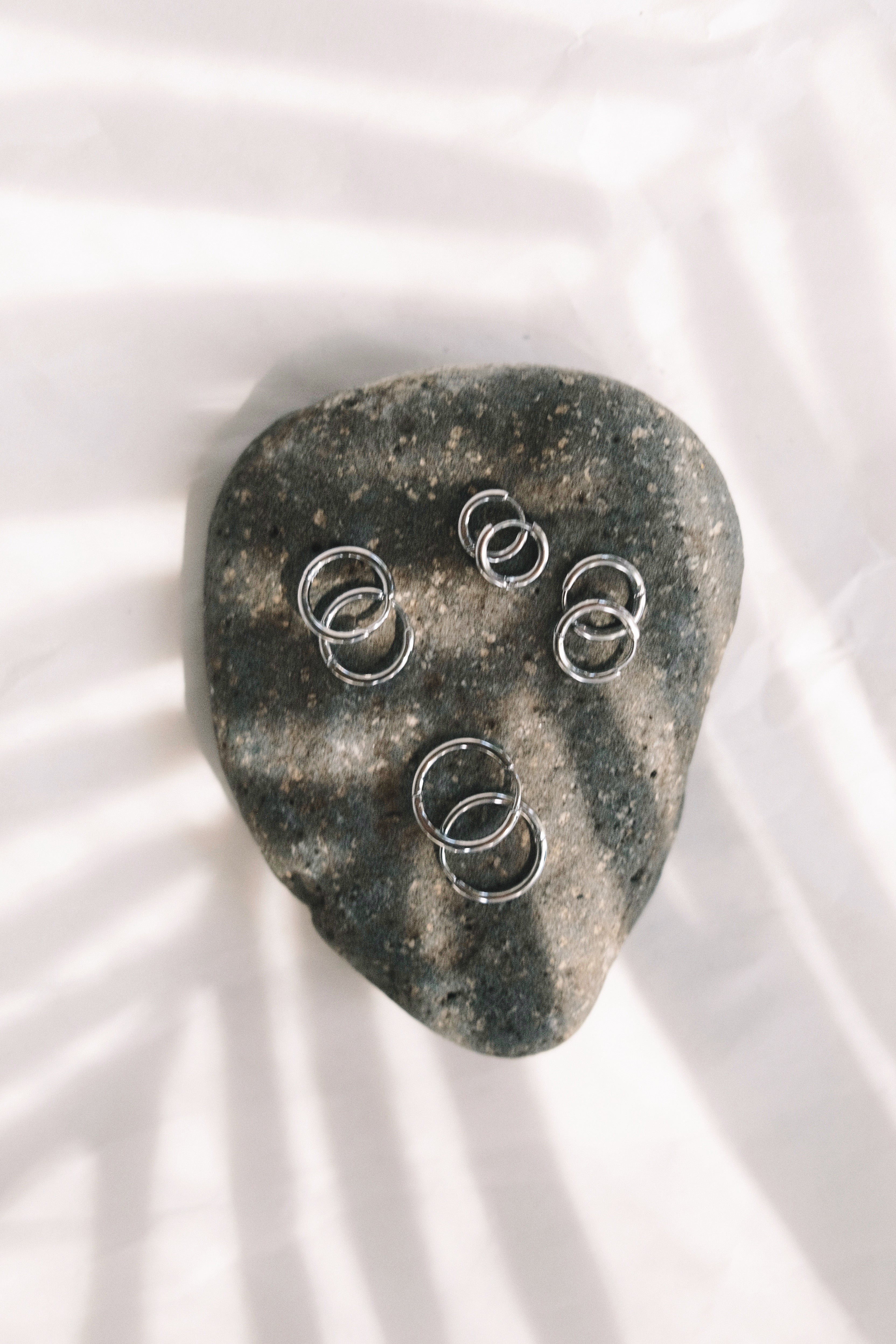 Hypoallergenic Stainless Steel Unisex Men's Hoop Earring - Makaio