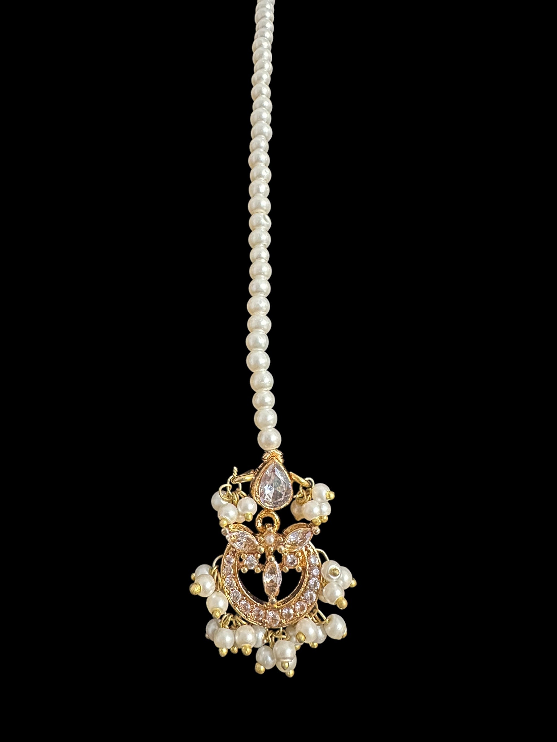 BR495 Shiza bridal set in pearls ( SHIPS IN 4 WEEKS )