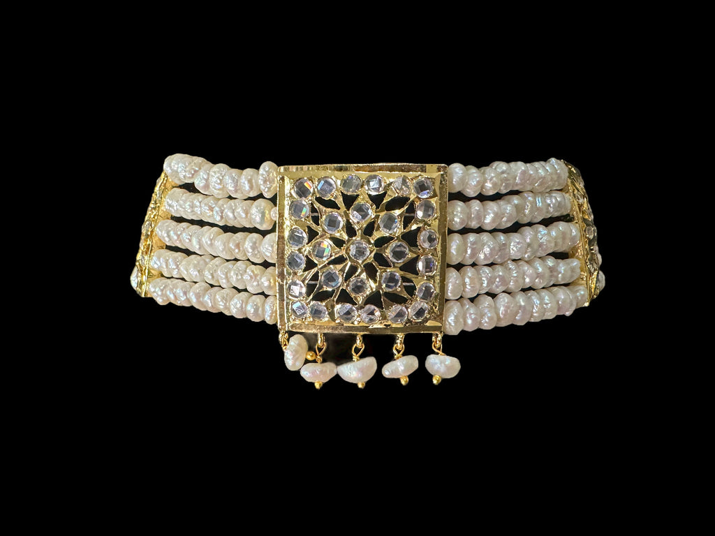 C0 Ariha Pearl choker  in fresh water pearls ( READY TO SHIP )