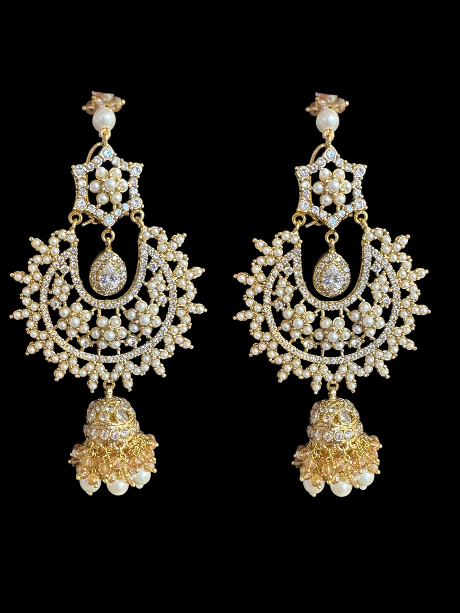 BR494 Marzia bridal set in pearls ( SHIPS IN 3 WEEKS )