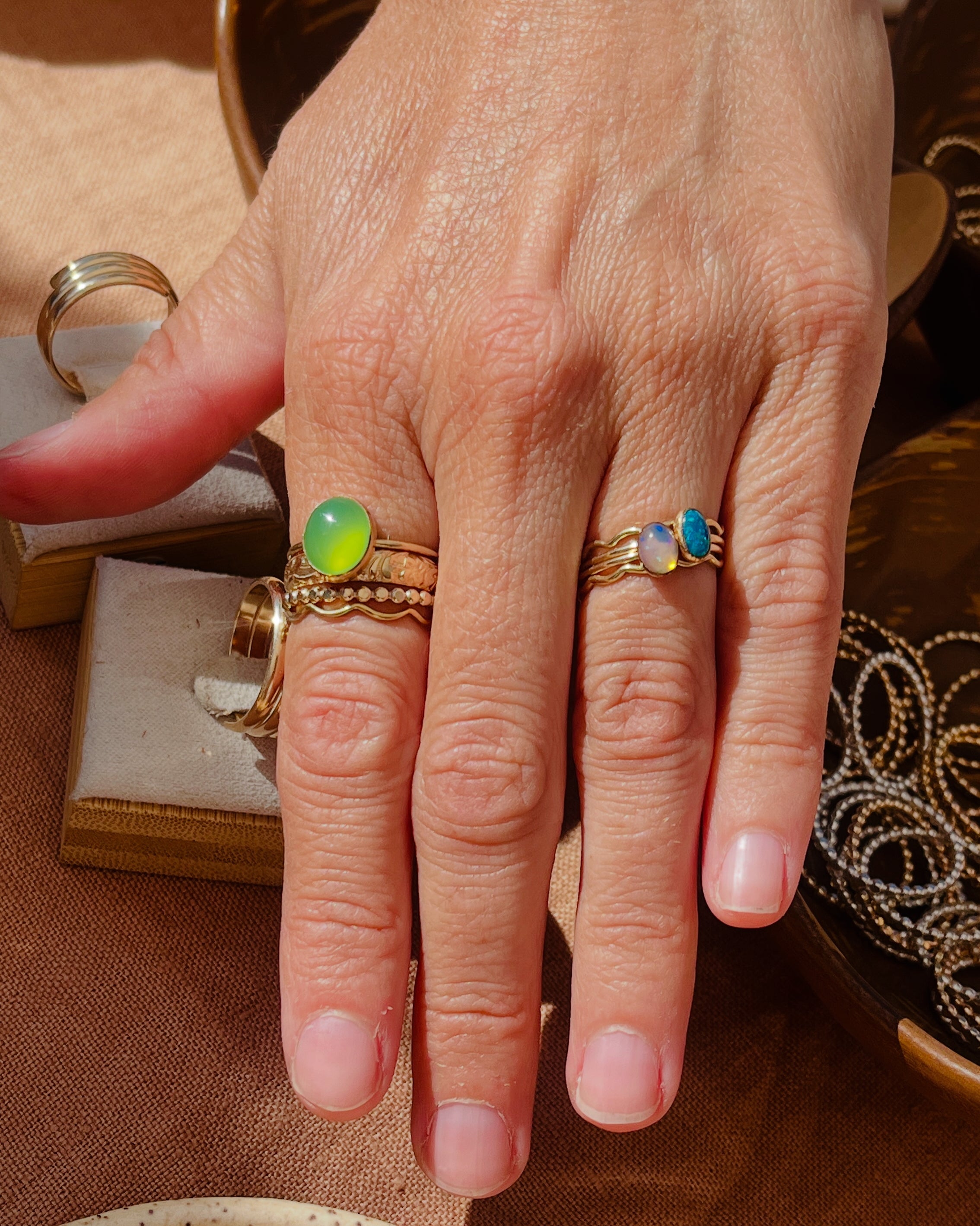 CHRYSOPRASE OVAL RING
