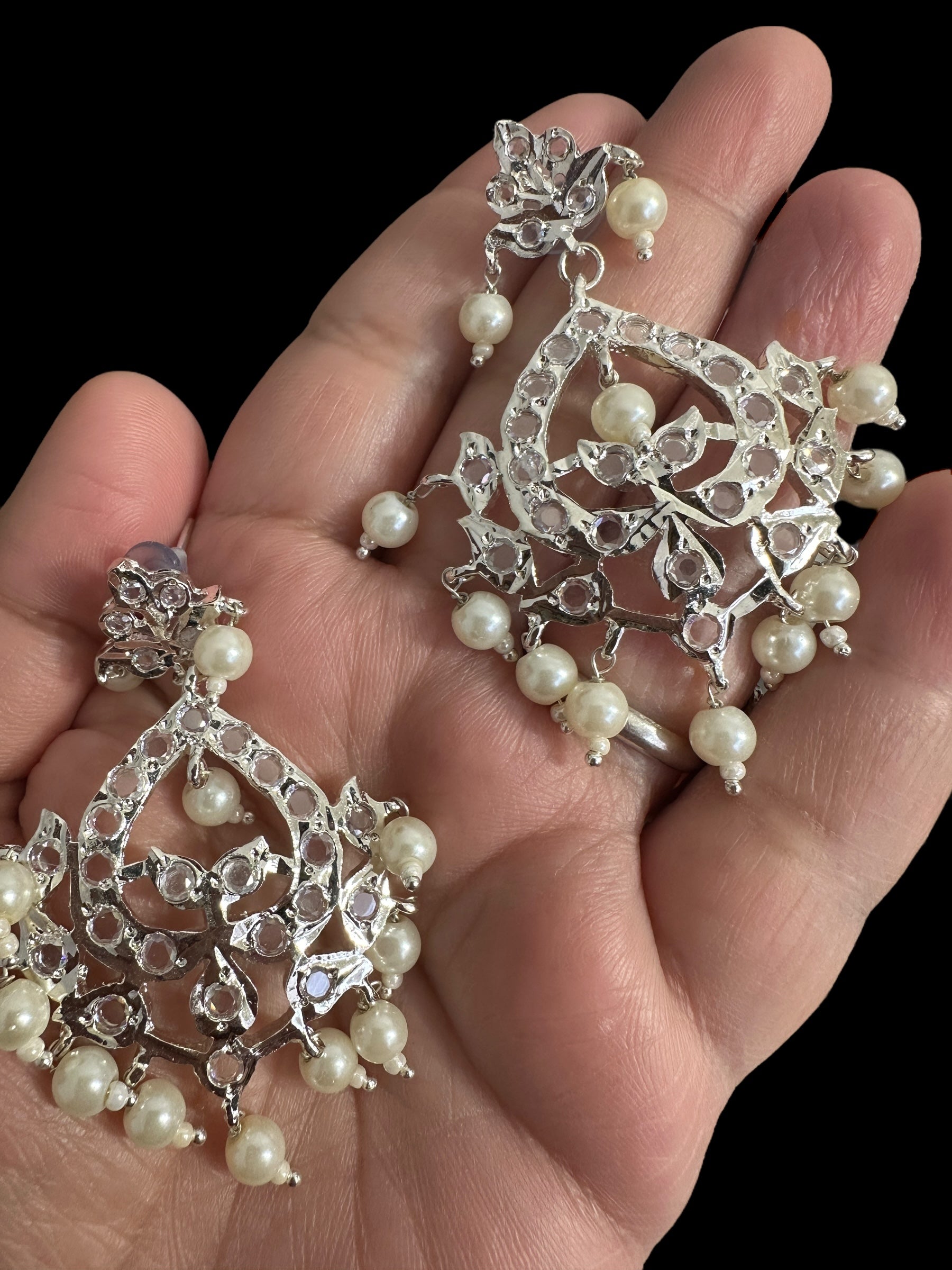 DER780 Dina hyderabadi  Chandbali with silver plating  ( READY TO SHIP )