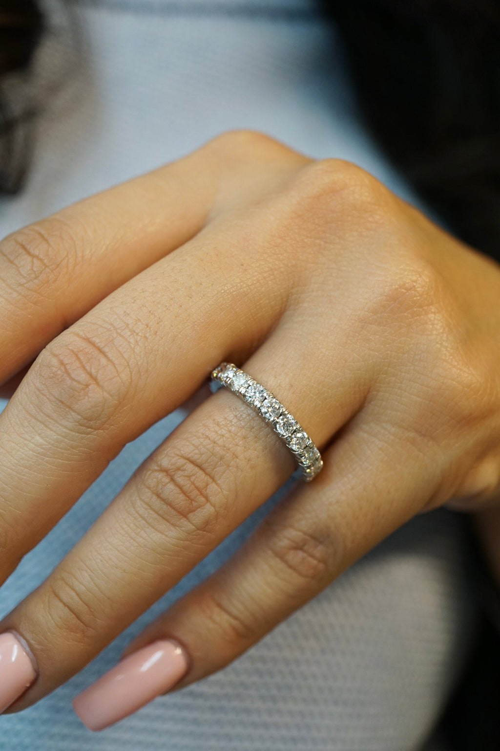 3mm Round Cut Moissanite Fishtail Set Eternity Band