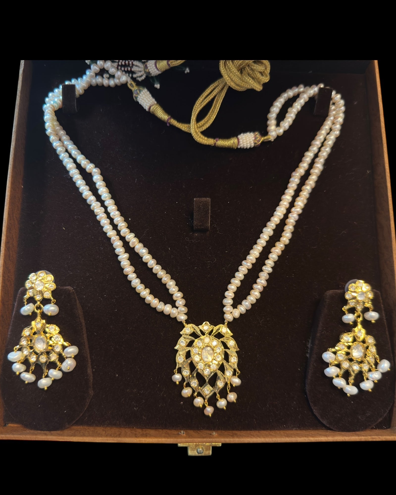 PS564 Aurora gold plated pendant set in moissanite and fresh water pearls ( READY TO SHIP )